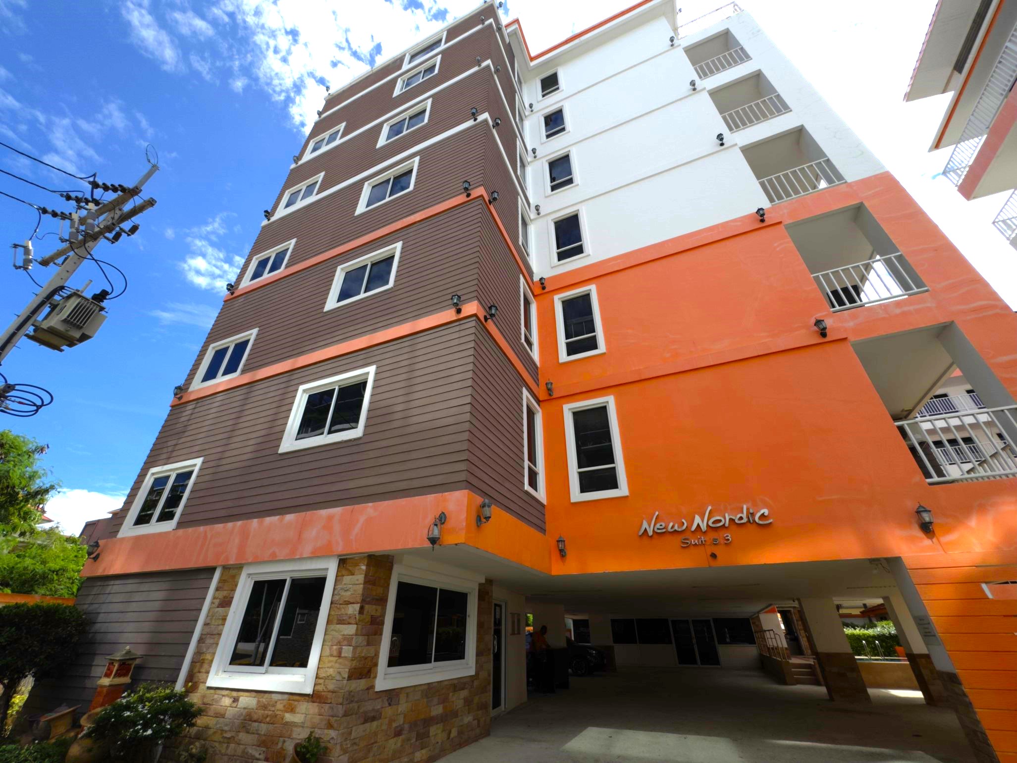 NORDIC Suites 3/F2 STUDIO · 1 BATH · 42 SQ M · 1 BALCONY · POOL VIEW 19