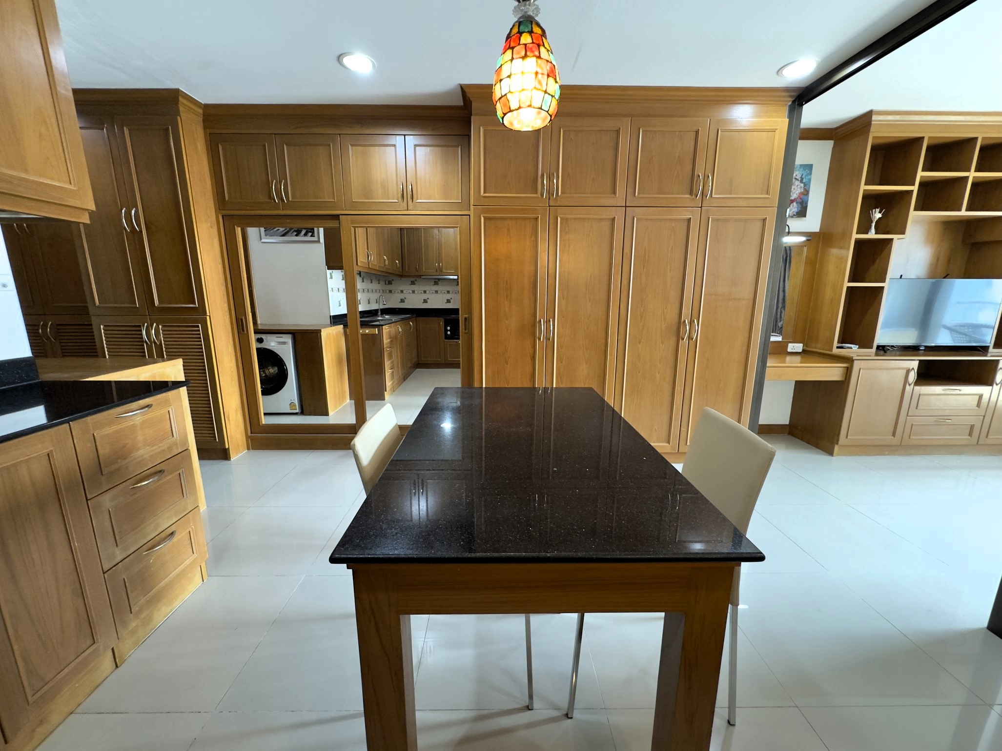 TW Platinum Suites/F3 1 BED · 1 BATH · 52 SQ M · 1 BALCONY · POOL VIEW 5