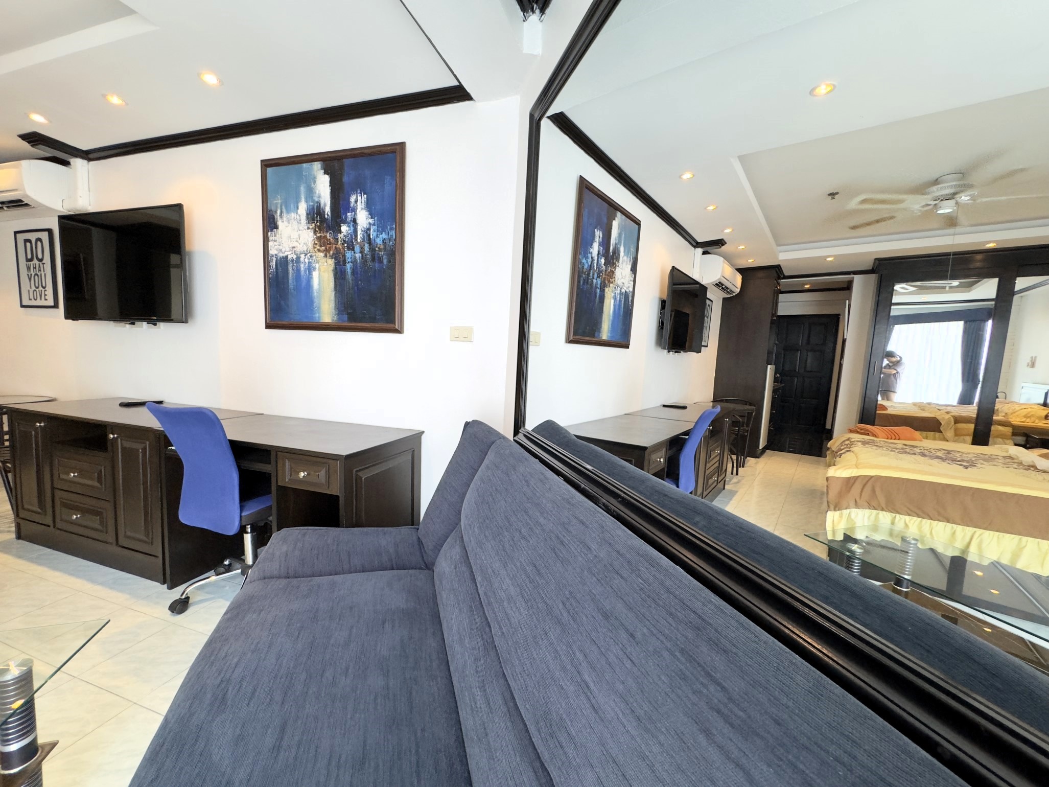 Jomtien Beach Condominium/A1/F8 STUDIO · 1 BATH · 30 SQ M · 1 BALCONY · POOL VIEW 6