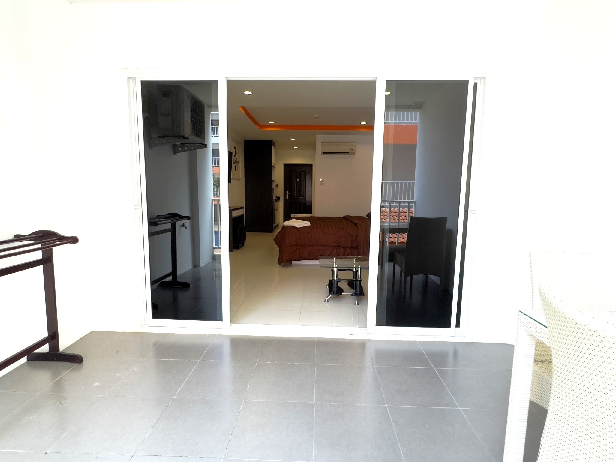 NORDIC Suites 3/F2 STUDIO · 1 BATH · 42 SQ M · 1 BALCONY · POOL VIEW 17