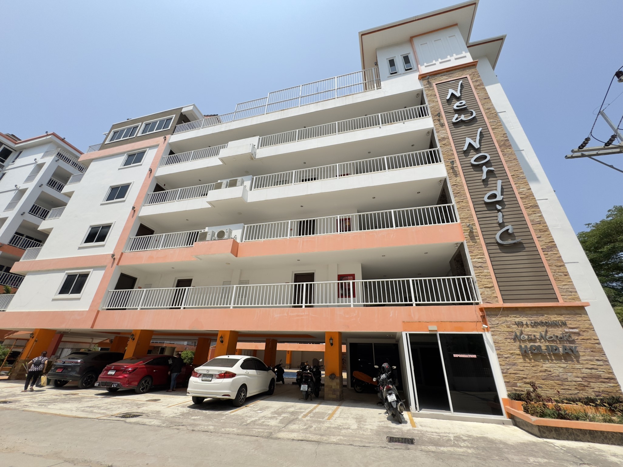 New Nordic VIP 4/F2 STUDIO · 1 BATH · 33 SQ M · 1 BALCONY · POOL VIEW 14