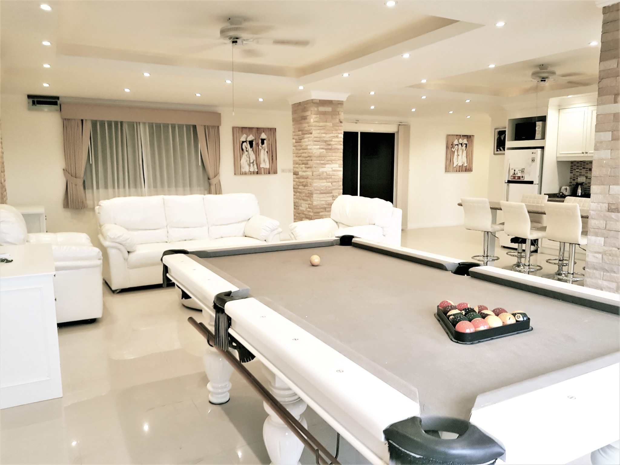 Rungfa/F10 2 BED · 3 BATH · 146 SQ M · LUXURY PENTHOUSE 5