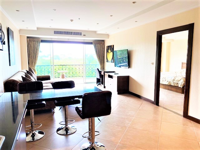The Residence/F5 1 BED · 2 BATH · 81 SQ M · 1 BALCONY 6