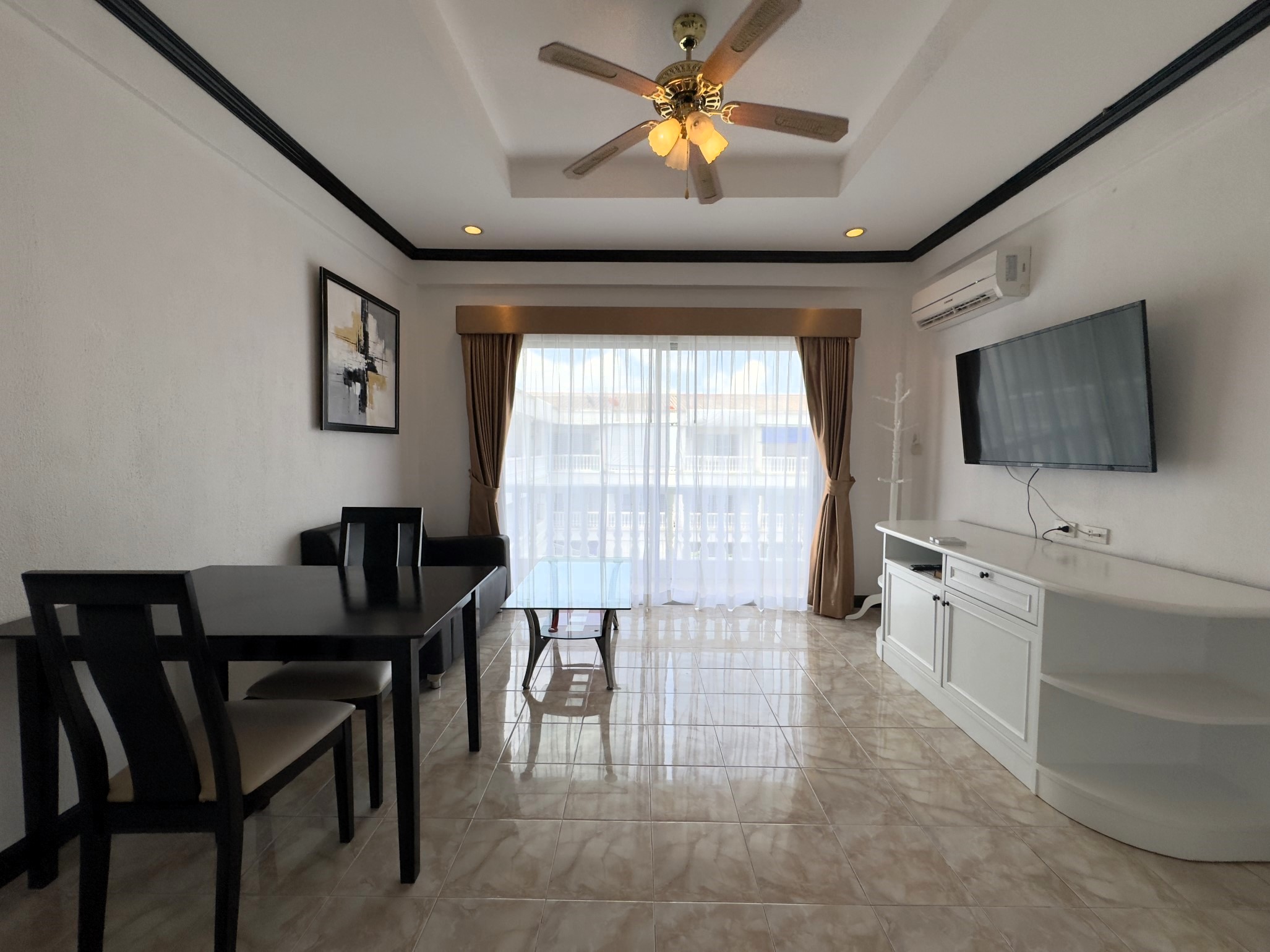 Majestic/F5 1 BED · 2 BATH · 57 SQ M · 1 BALCONY · POOL & GARDEN VIEW 5