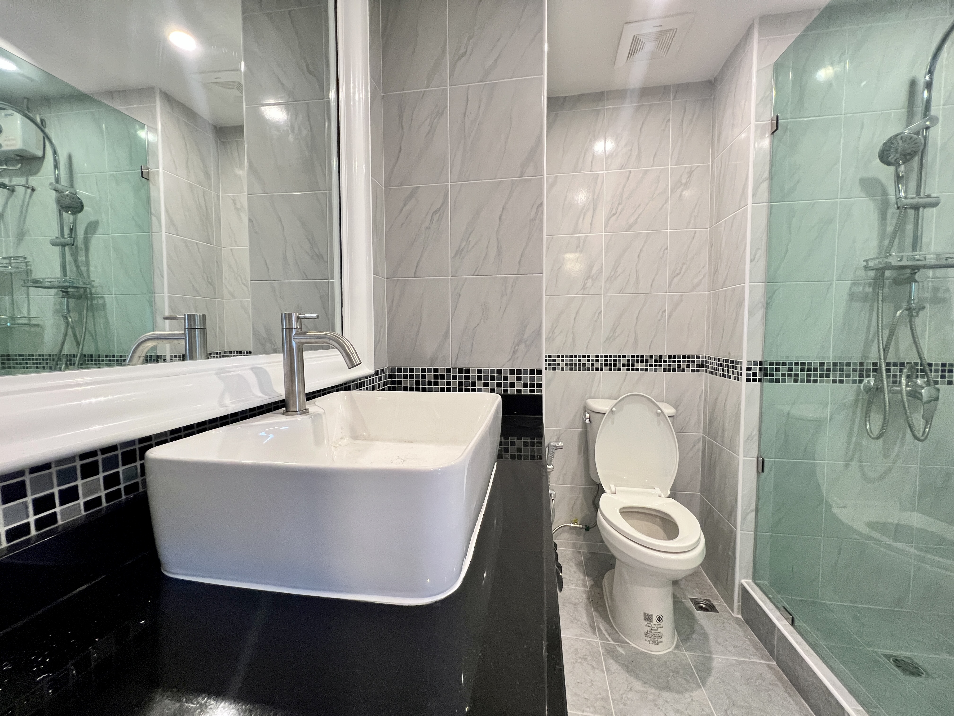 View Talay 1/F8 1 BEDROOM · 2 BATH · 95 SQ M · 2 BALCONIES · SEA & CITY VIEWS 11