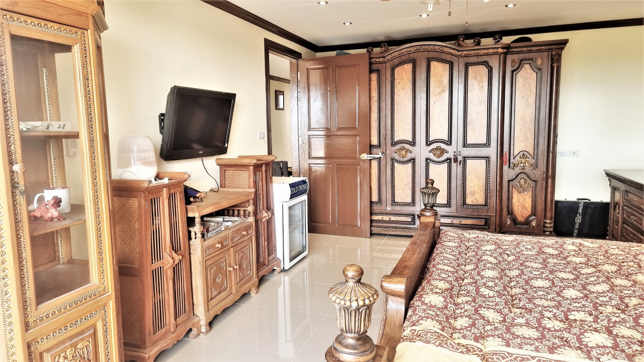Royal Hill Resort/F4 3 BED · 2 BATH · 159 SQ M · LARGE BALCONY · SEA AND POOL VIEWS 13