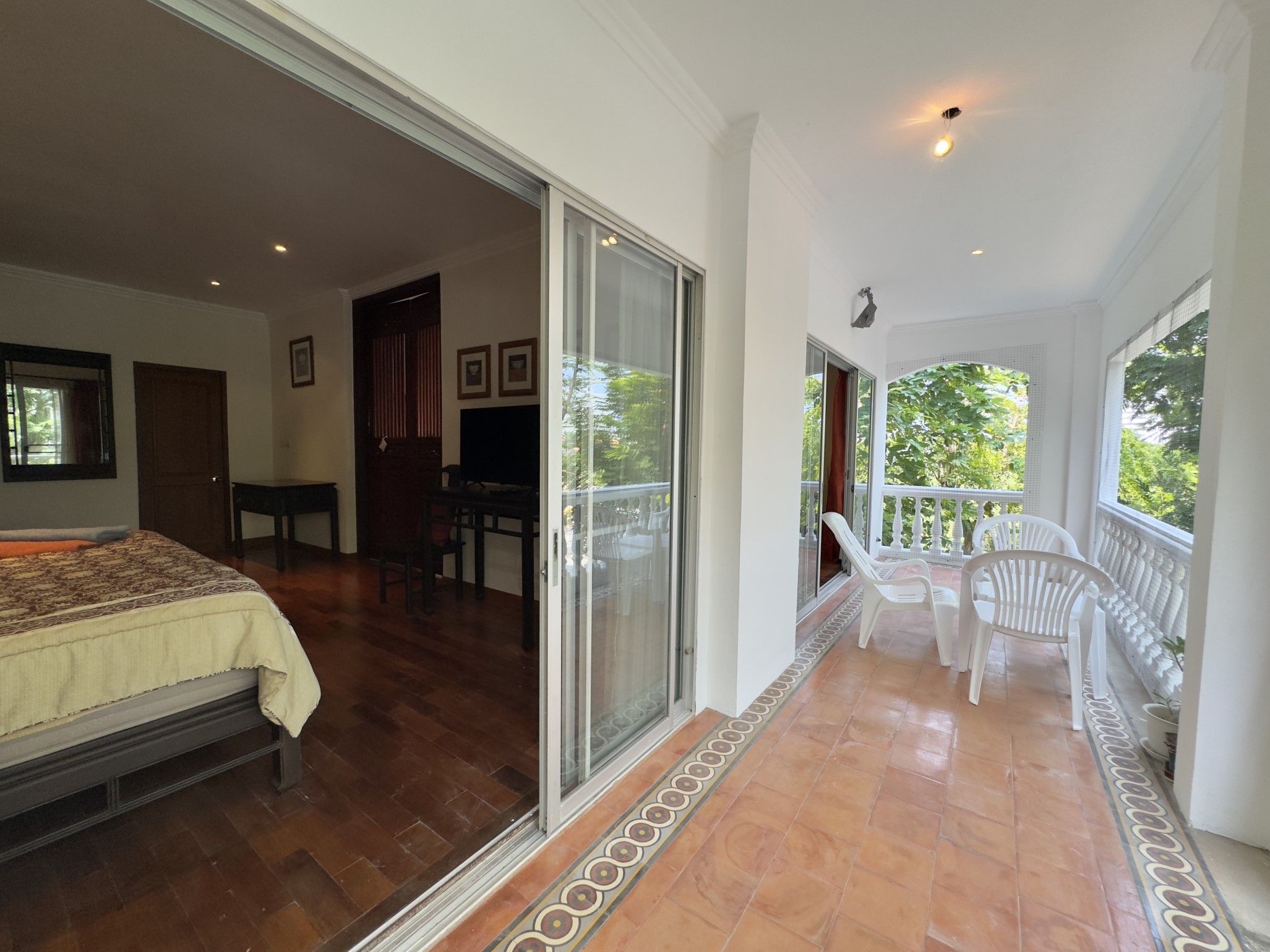 Baan Suan Lalana/SB/F2 2 BED · 1 BATH · CORNER CONDO · 100 SQ M · 2 BALCONIES 32