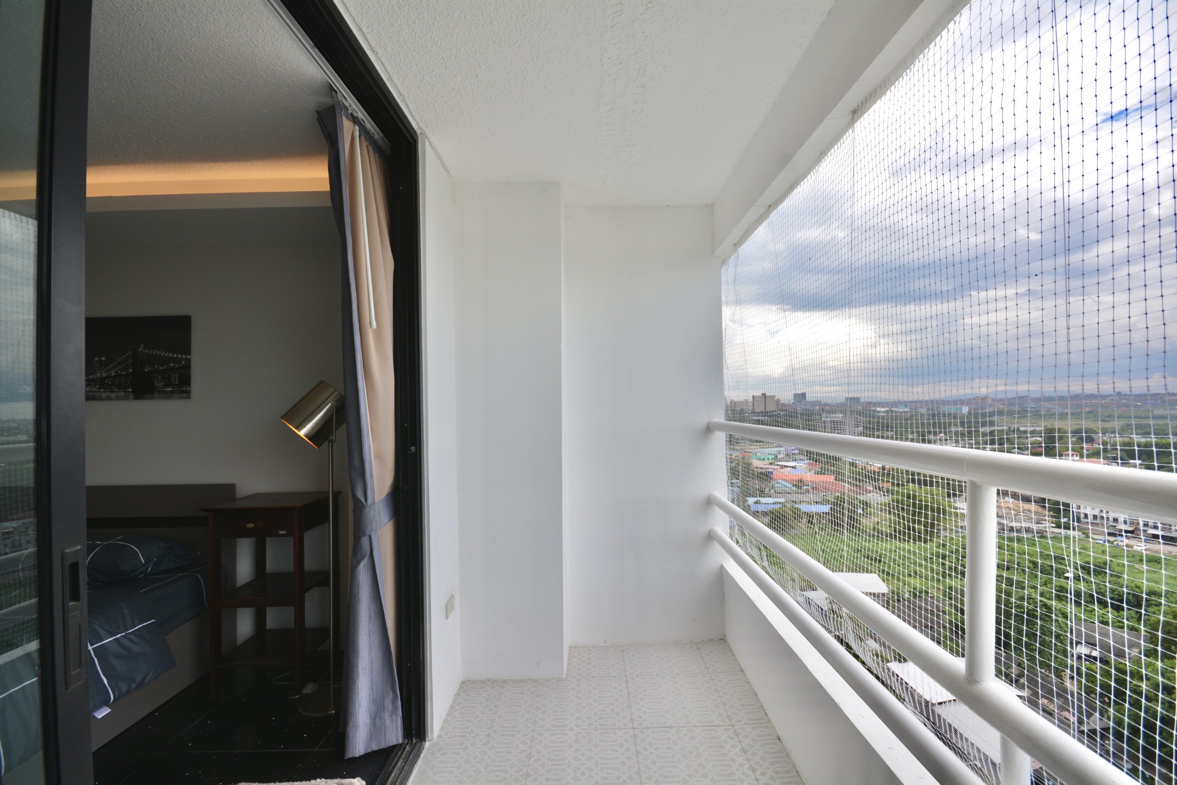 Angket/F17 1 BED · 2 BATH · 108 SQ M · 1 BALCONY · SEA & CITY VIEWS 21