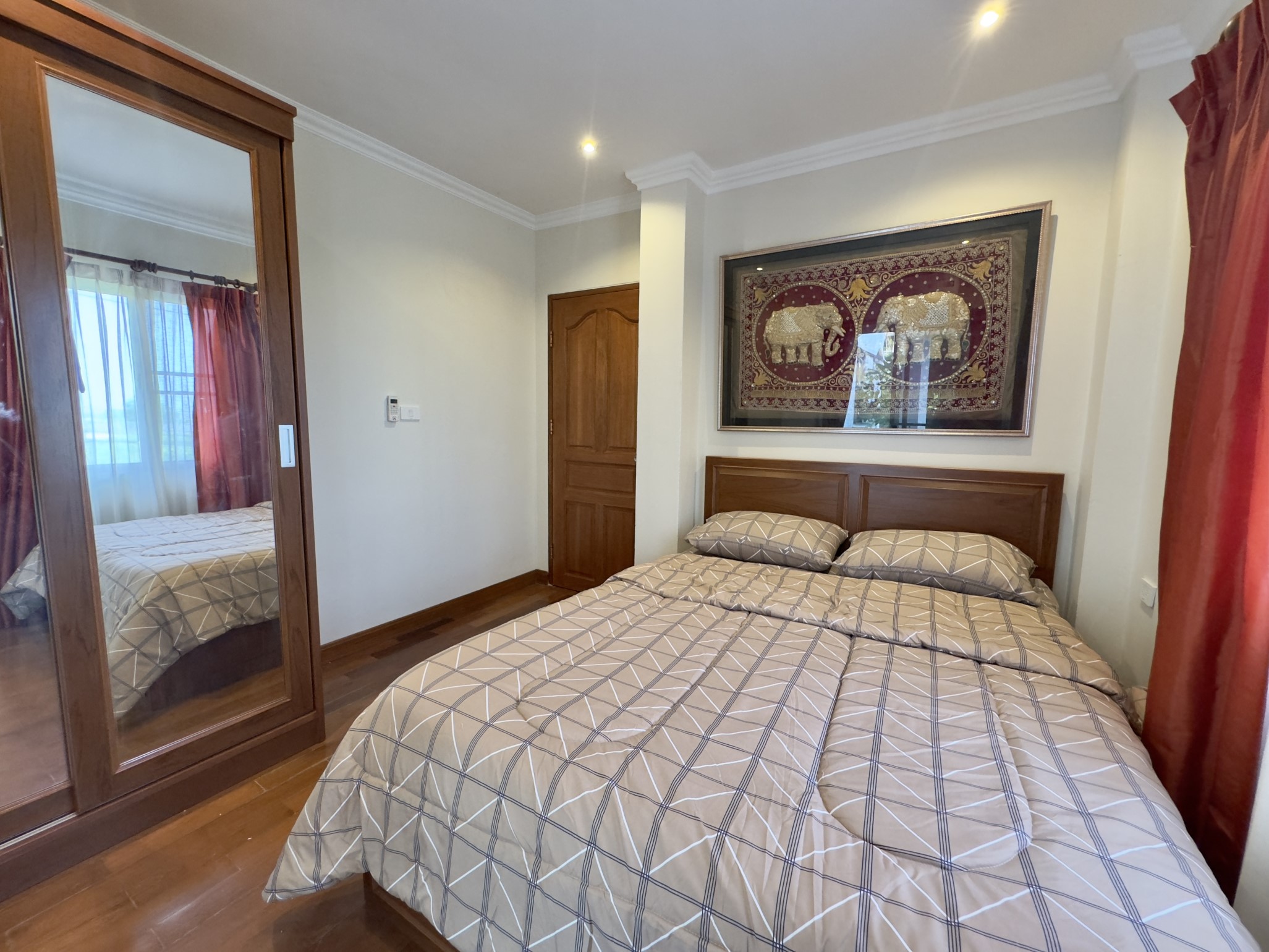 Baan Suan Lalana/SB/F2 2 BED · 1 BATH · CORNER CONDO · 100 SQ M · 2 BALCONIES 16