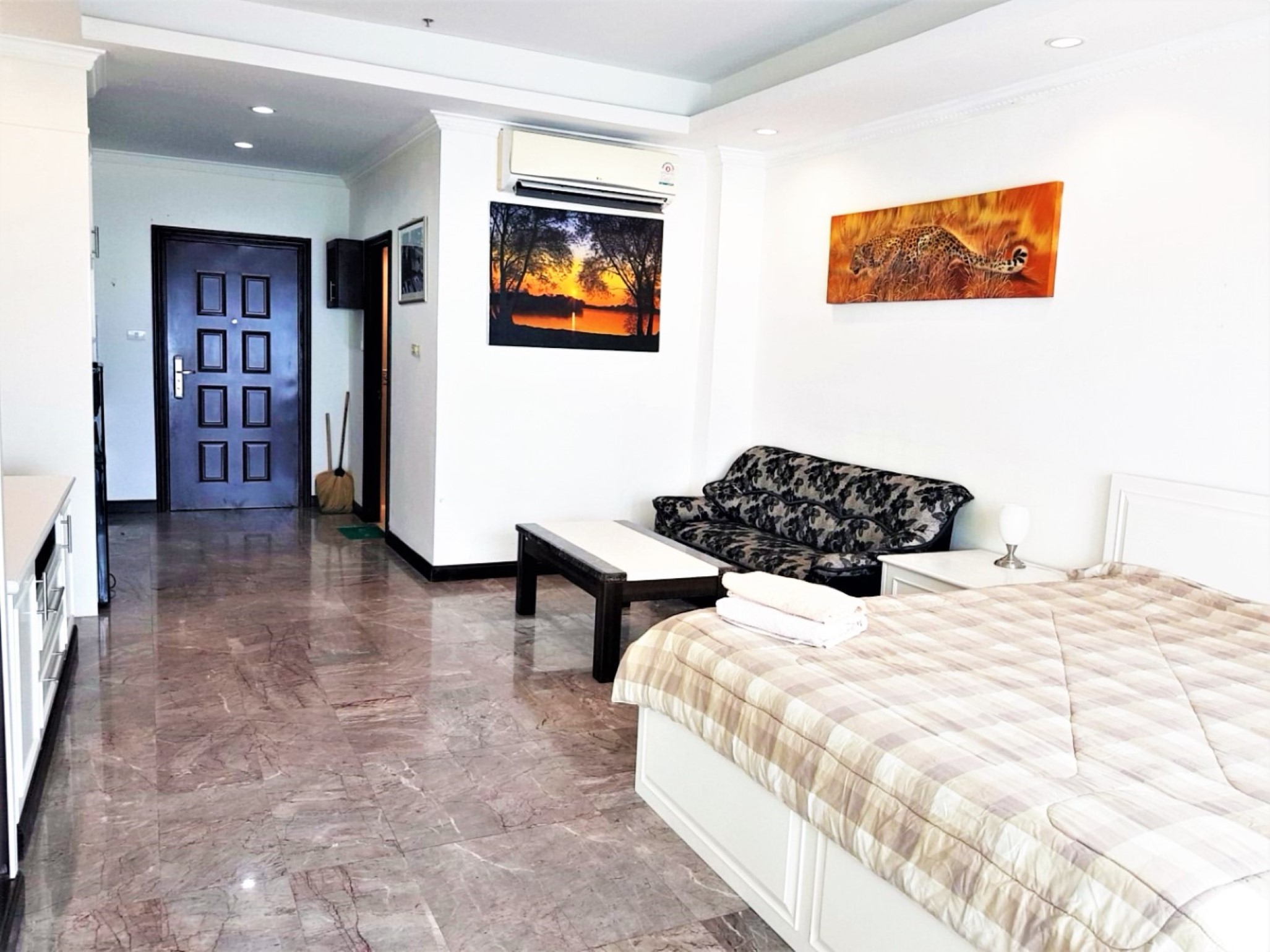 View Talay 8/F30 LARGE LUXURY STUDIO · 1 BATH · 48 SQ M · 1 BALCONY · FANTASTIC SEA VIEW 5