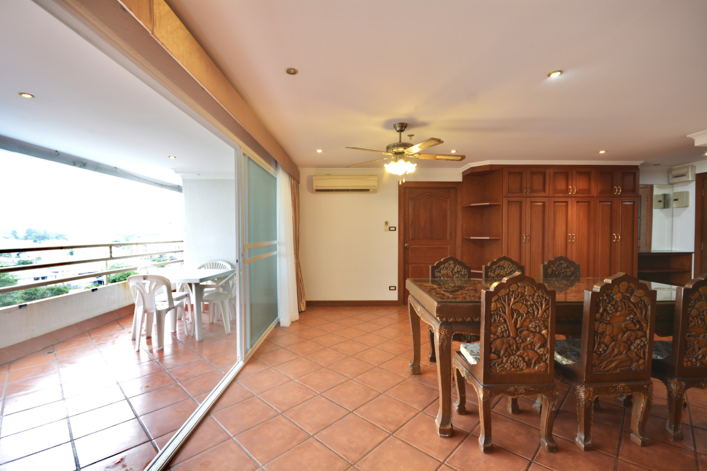Angket/F7 1 BED · 2 BATH · 108 SQ M · 1 BALCONY · POOL VIEW 14