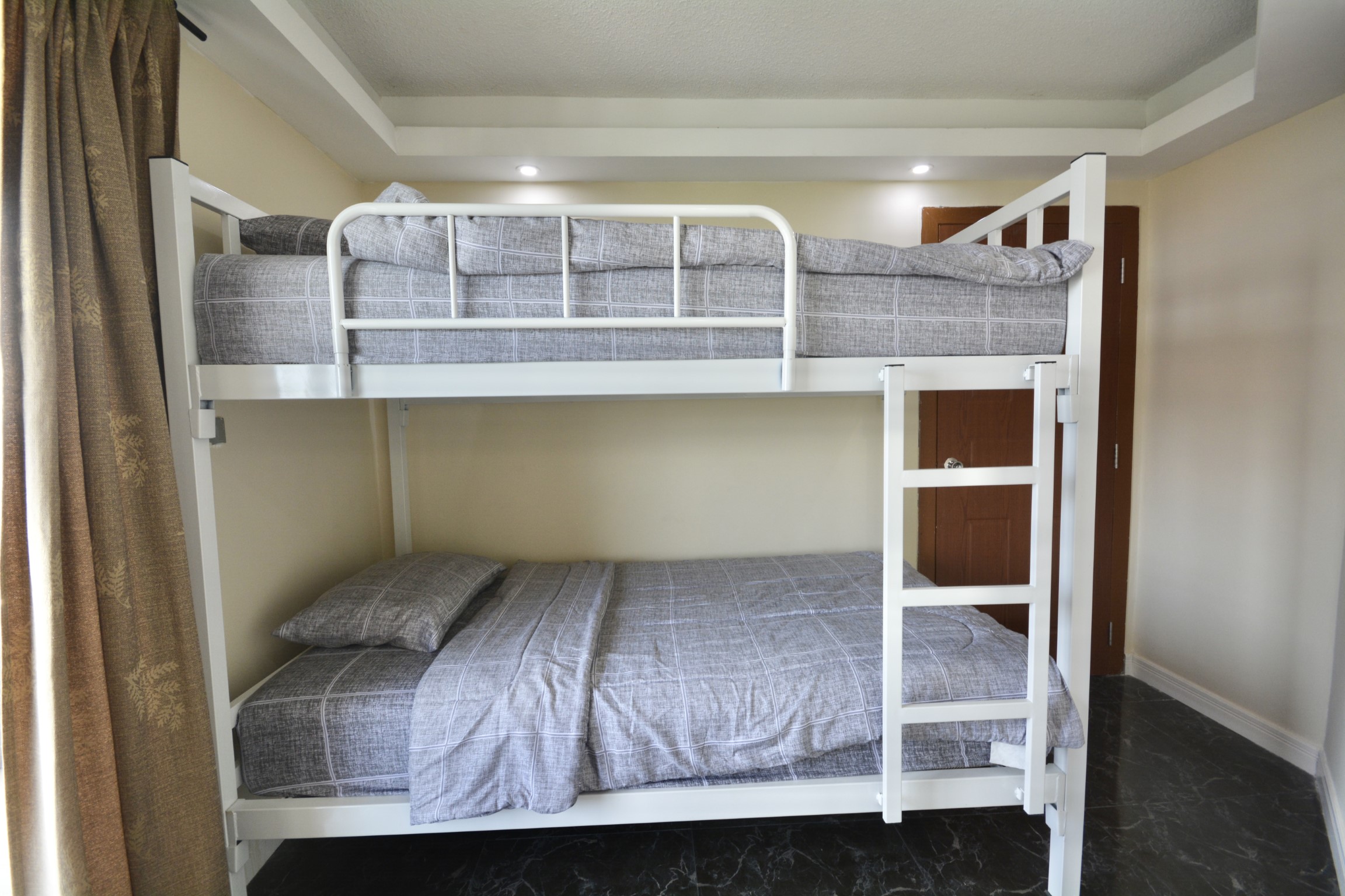 Angket/F10 2 BED · 1 BATH · 73 SQ M · 1 BALCONY · POOL VIEW 23