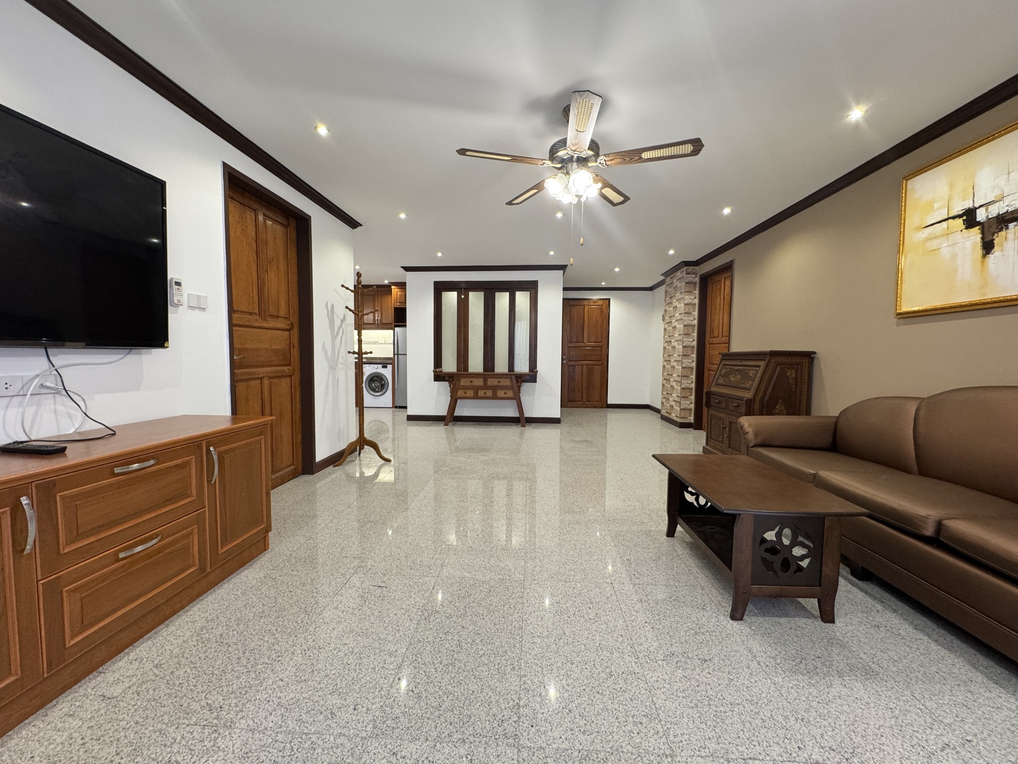 Royal Hill Resort/F2 LARGE CORNER CONDO · 2 BED · 2 BATH · 139 SQM · 3 LARGE BALCONIES · GARDEN VIEW 6
