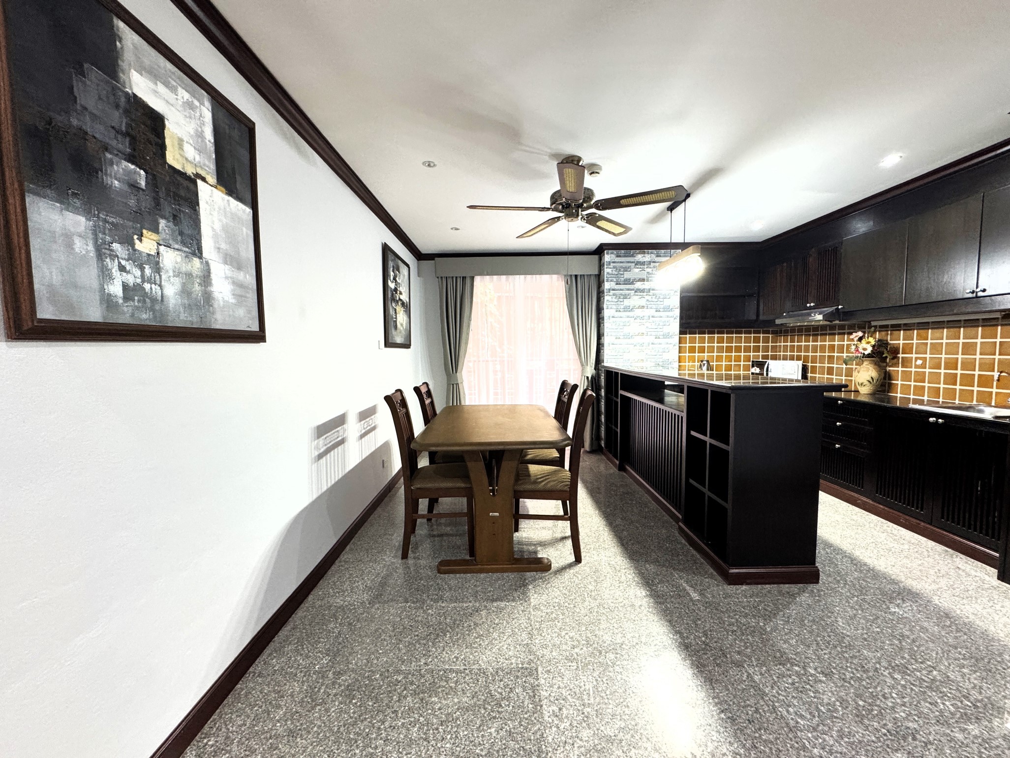 Royal Hill Resort/F1 LARGE CORNER CONDO · 2 BED · 2 BATH · 139 SQM · 3 LARGE BALCONIES · GARDEN VIEW 5