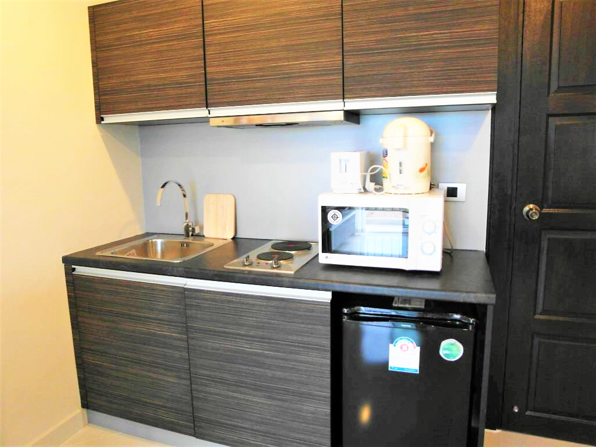 Park Lane/F41 BED · 1 BATH · 36 SQ M · 1 BALCONY 3