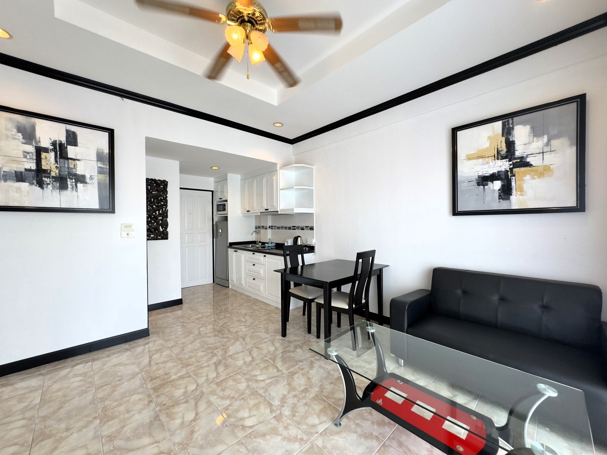 Majestic/F5 1 BED · 2 BATH · 57 SQ M · 1 BALCONY · POOL & GARDEN VIEW 8