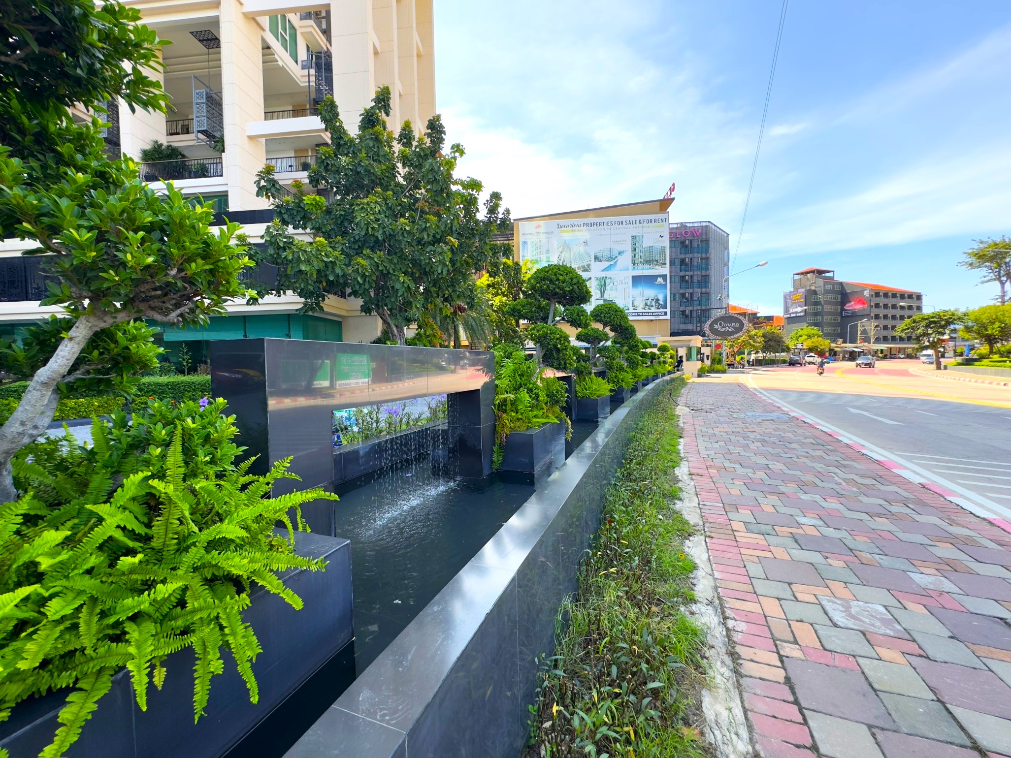City Garden Tower/F19 1 BED · 1 BATH · 35 SQ M · SEA VIEW 25