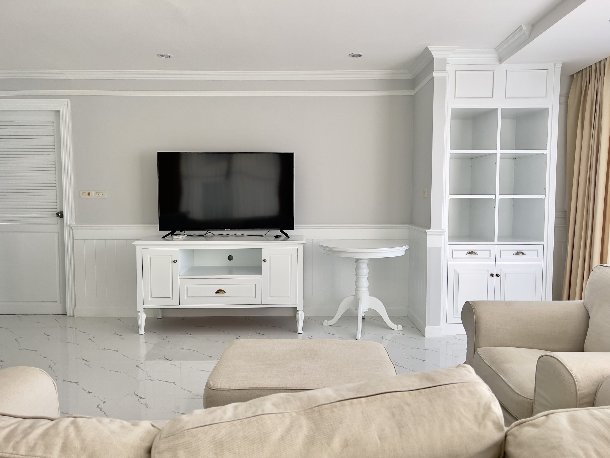 Peak Condo/F5 1 BED · 2 BATH · 105 SQ M · 1 BALCONY · CORNER CONDO  · SEA VIEW 23
