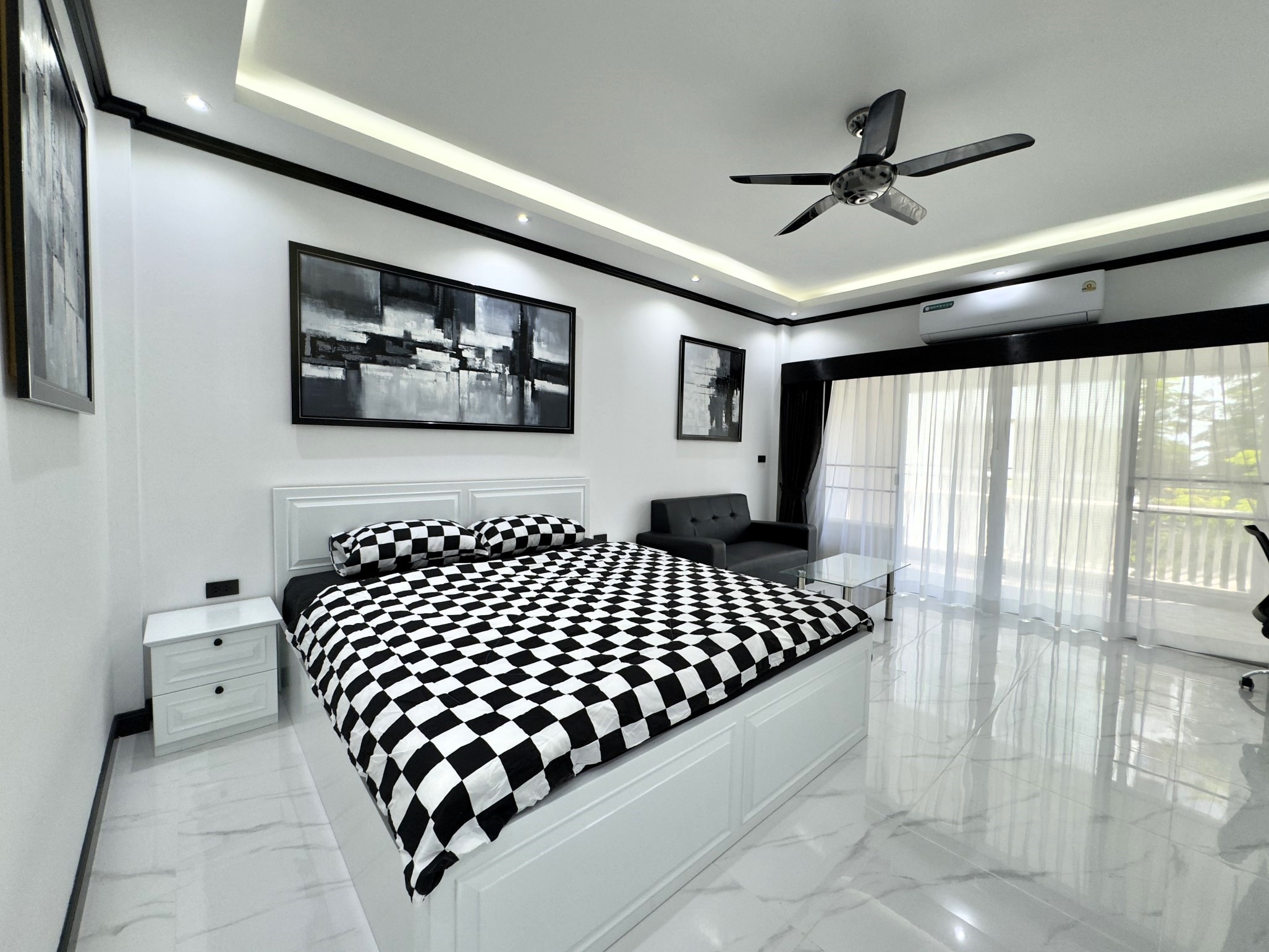 Baan Suan Lalana/SC/F3 LARGE STUDIO · 1 BATH · 40 SQ M · 1 BALCONY 17