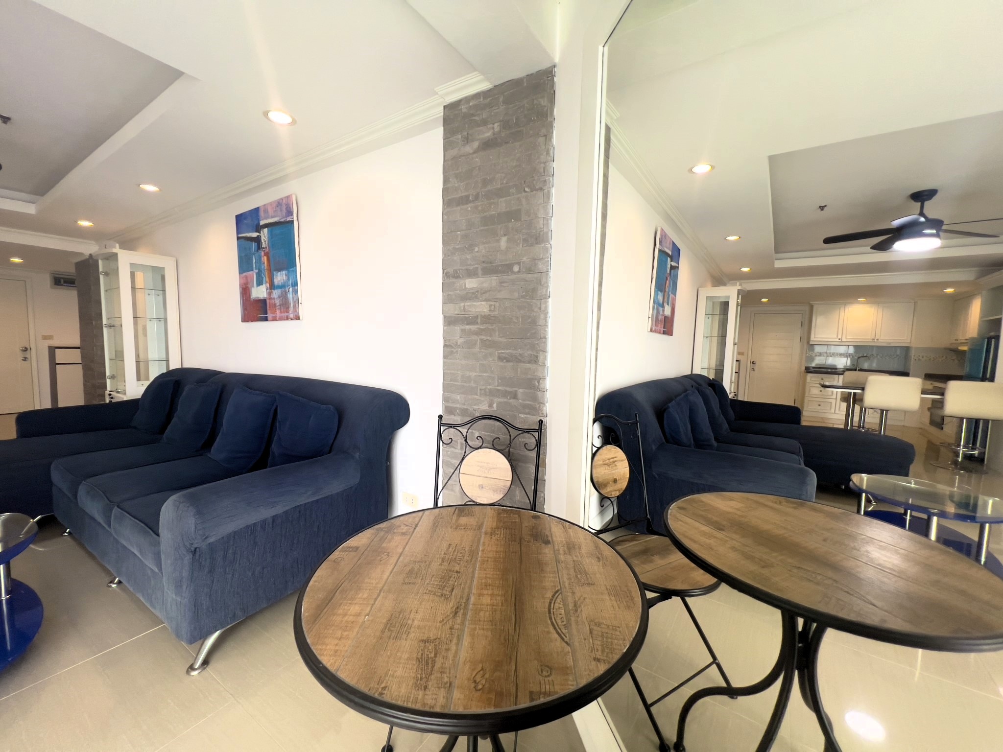 Jomtien Beach Condominium/S1/F16 1 BED · 1 BATH · 68 SQ M · 2 BALCONIES · SEA VIEW 2