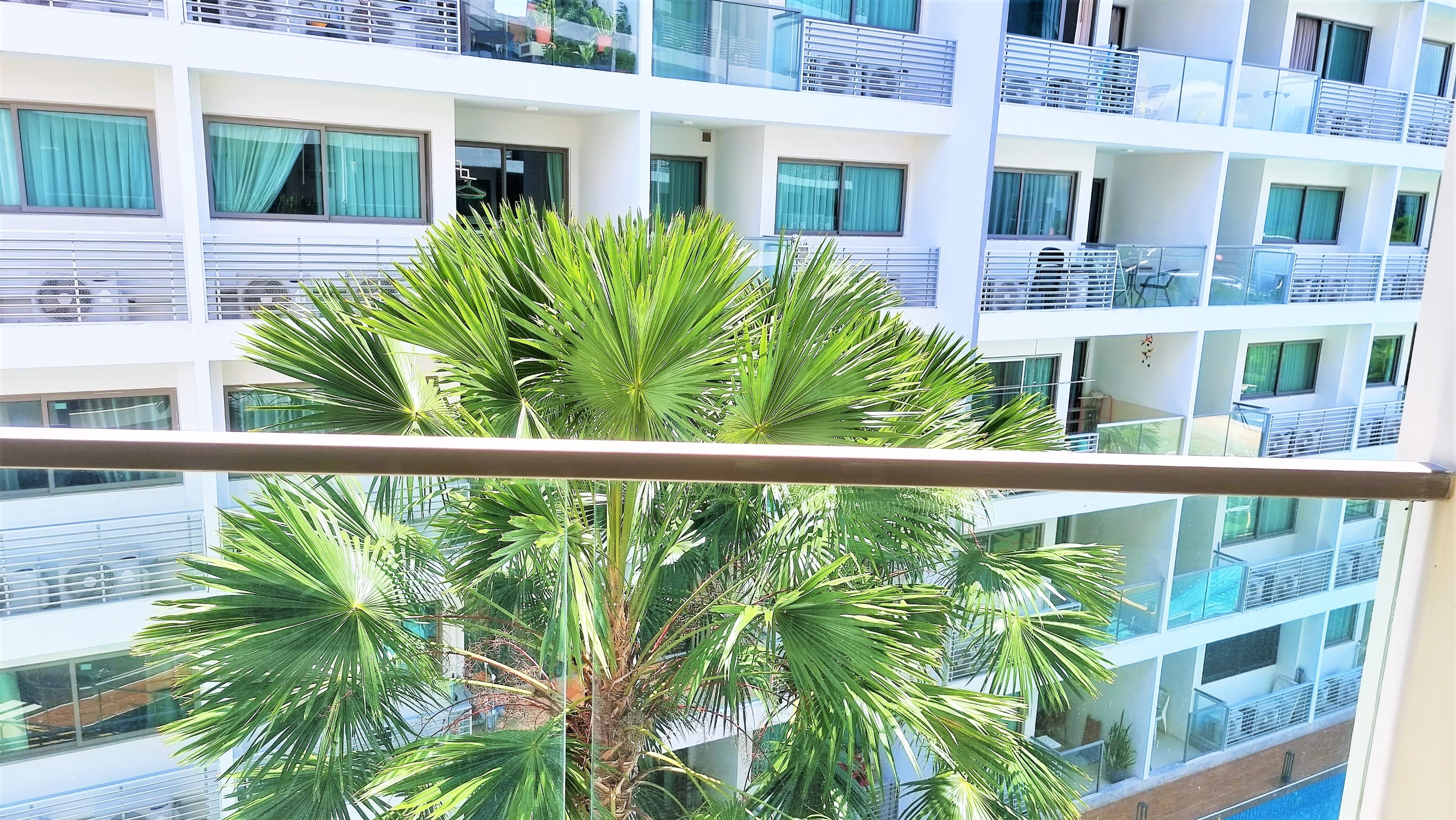 Laguna Beach Resort 1/F4 1 BED · 2 BATH · 51 SQ M · 1 BALCONY · POOL VIEWS 13