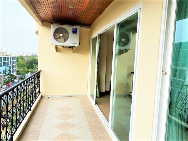 The Residence/F5 1 BED · 2 BATH · 81 SQ M · 1 BALCONY 30