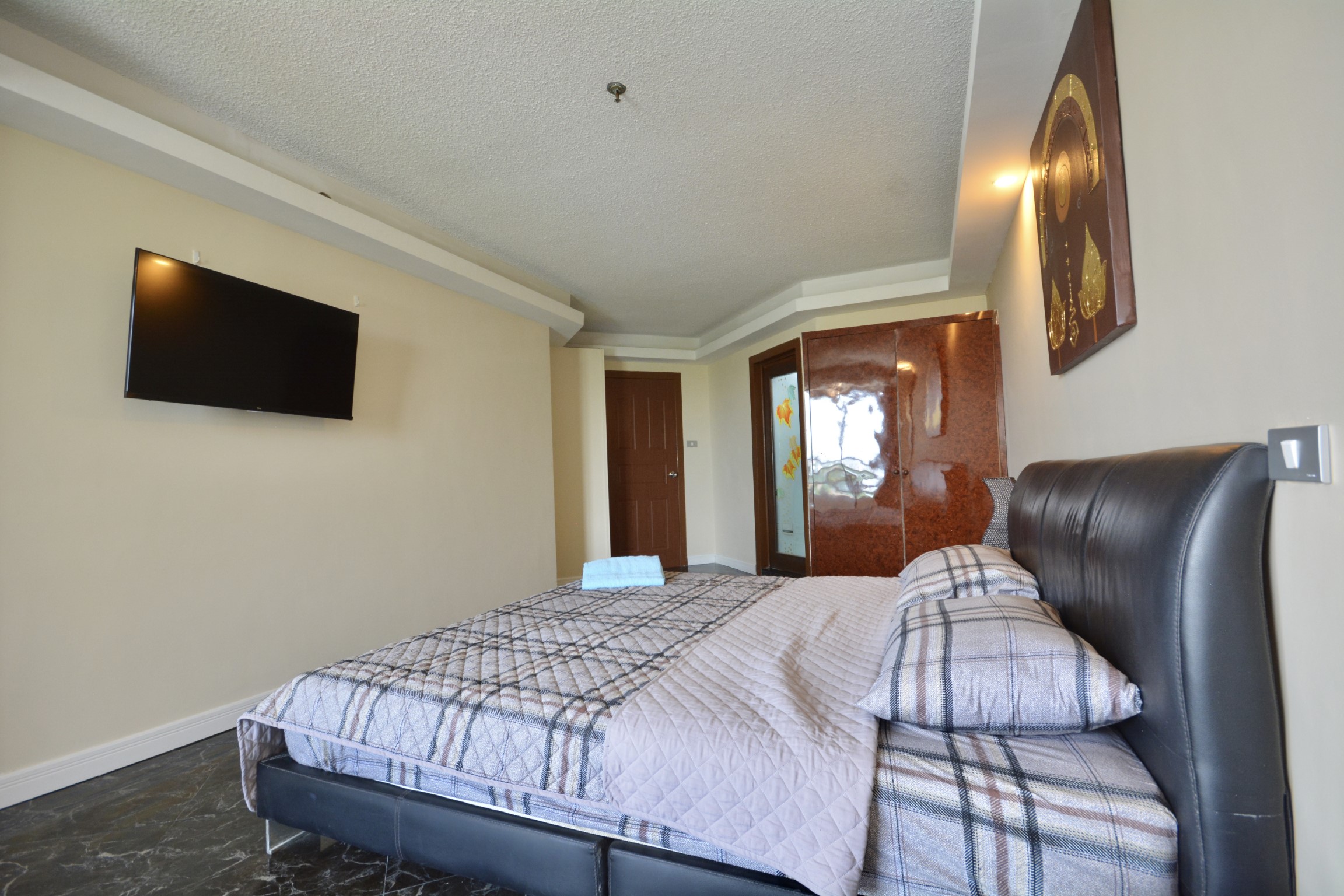 Angket/F10 2 BED · 1 BATH · 73 SQ M · 1 BALCONY · POOL VIEW 21