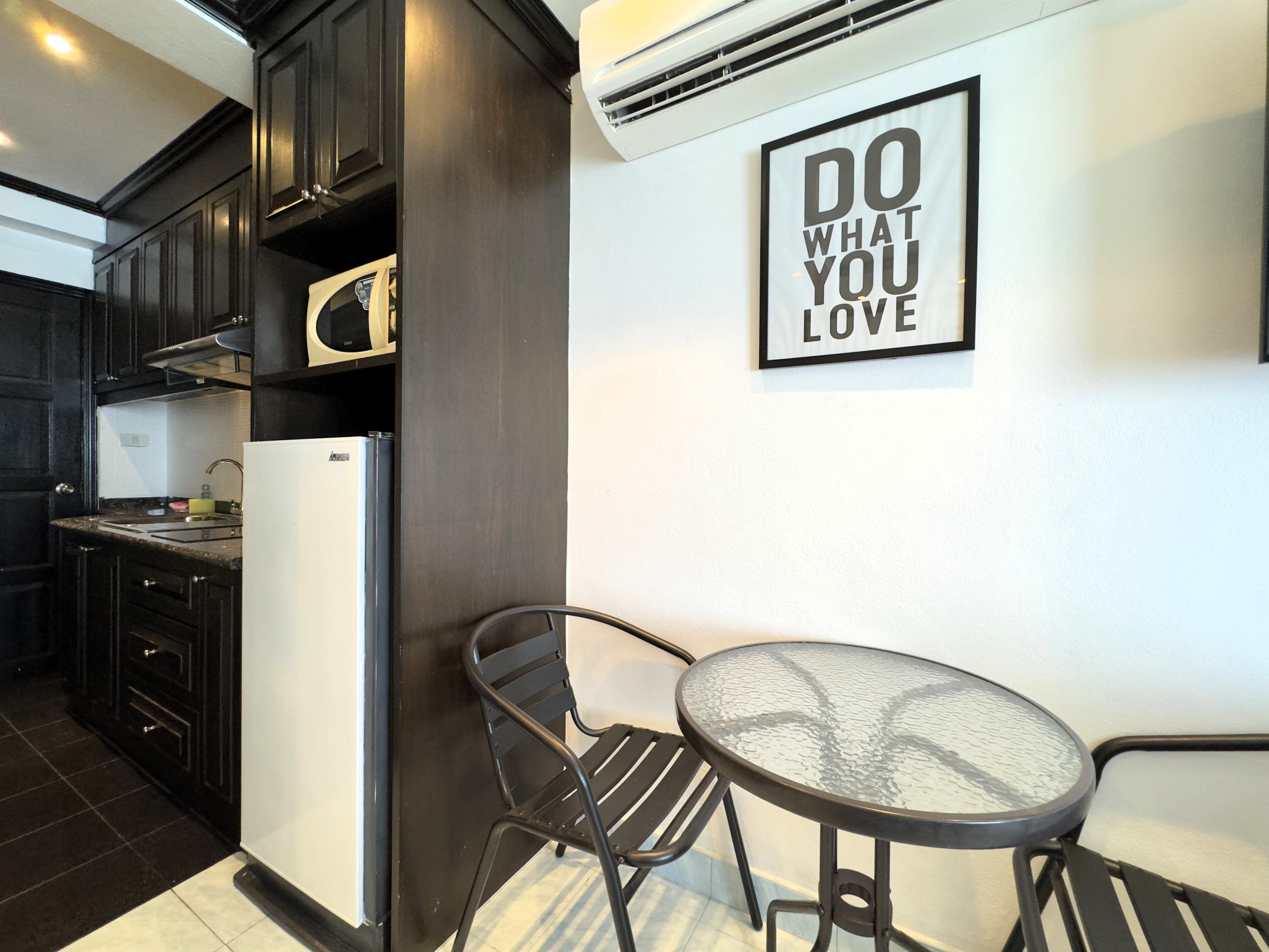 Jomtien Beach Condominium/A1/F8 STUDIO · 1 BATH · 30 SQ M · 1 BALCONY · POOL VIEW 14