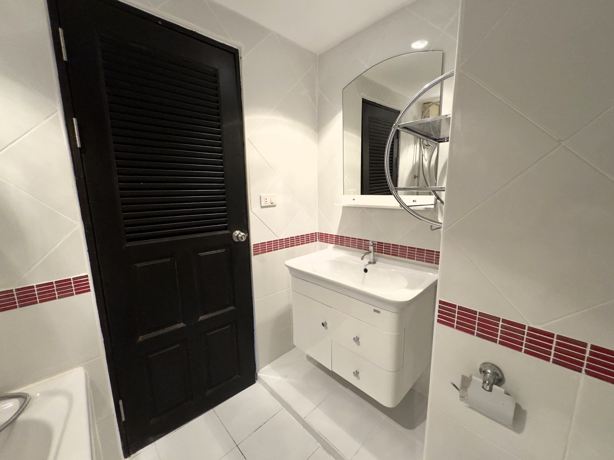 Jomtien Beach Condominium/A1/F4 1 BED · 2 BATH · 60 SQ M · 2 BALCONIES · POOL VIEW 24