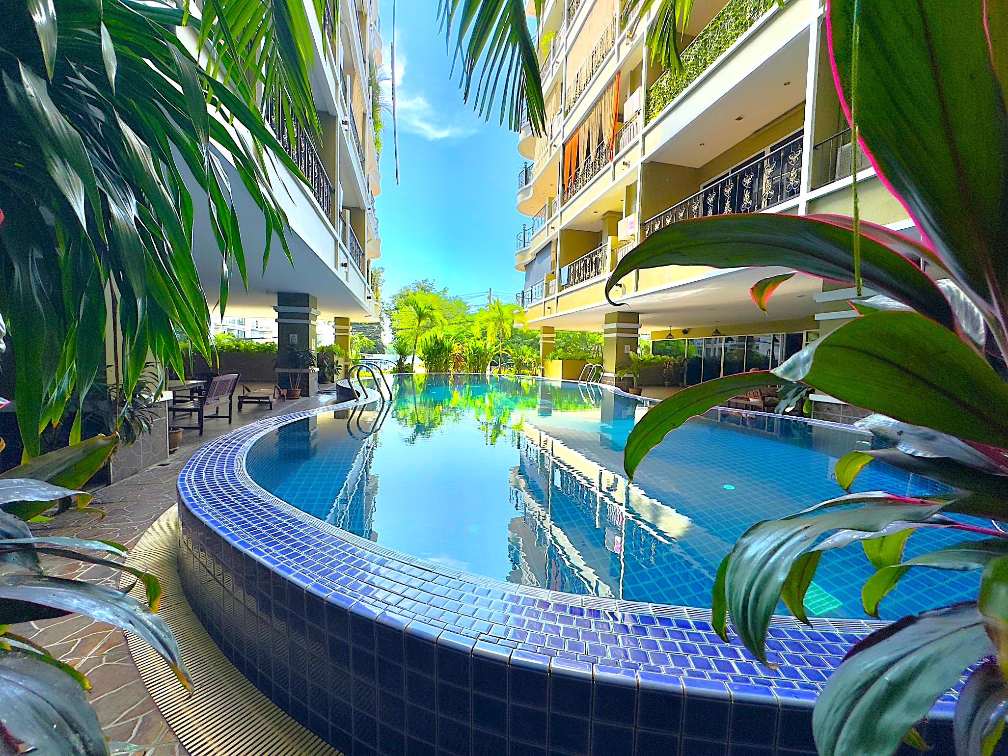 Siam Oriental Twins/F4 1 BED · 2 BATH · 82 SQ M · 2 BALCONIES · SEA VIEW 32