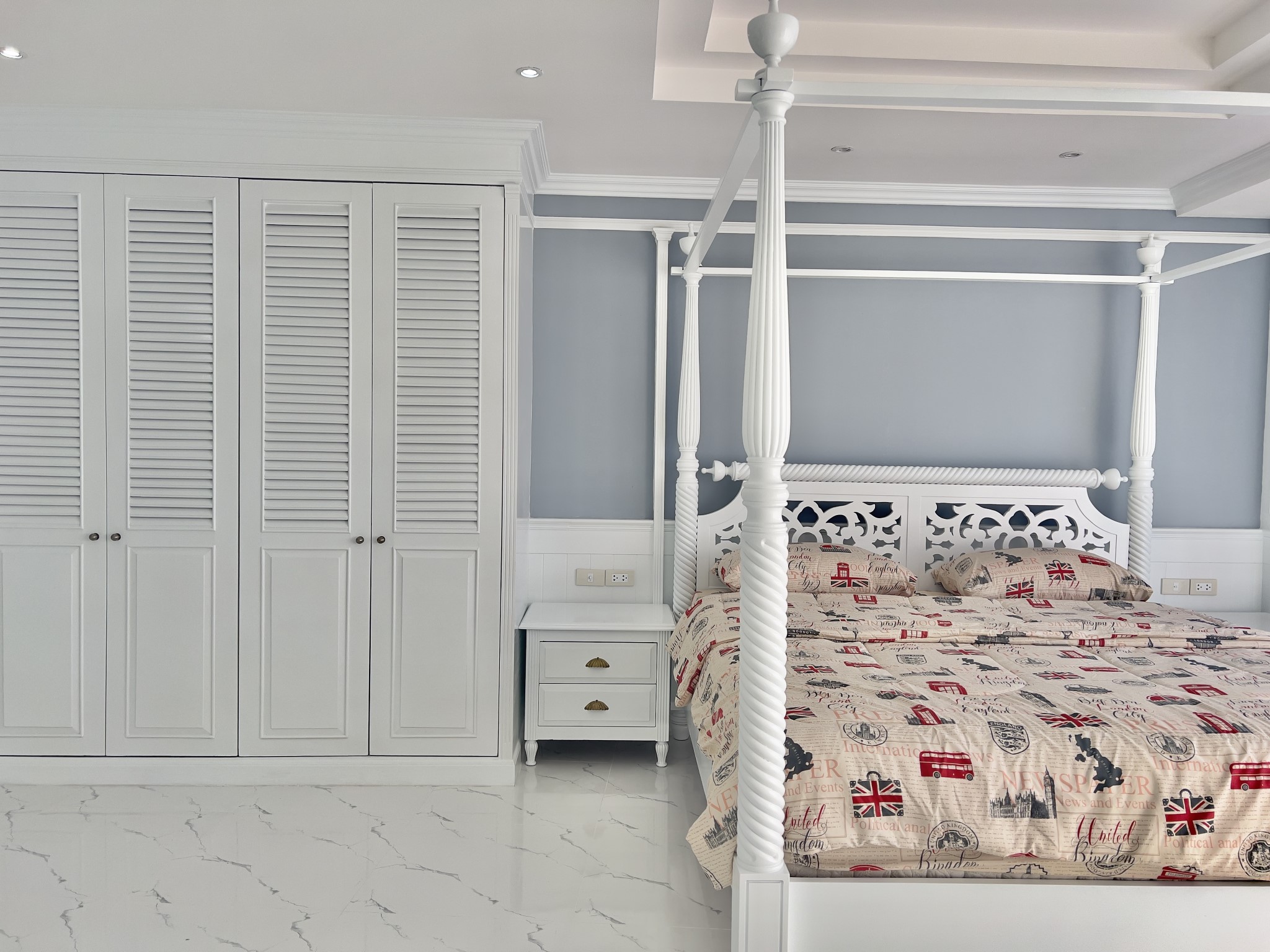 Peak Condo/F5 1 BED · 2 BATH · 105 SQ M · 1 BALCONY · CORNER CONDO · SEA VIEW 2