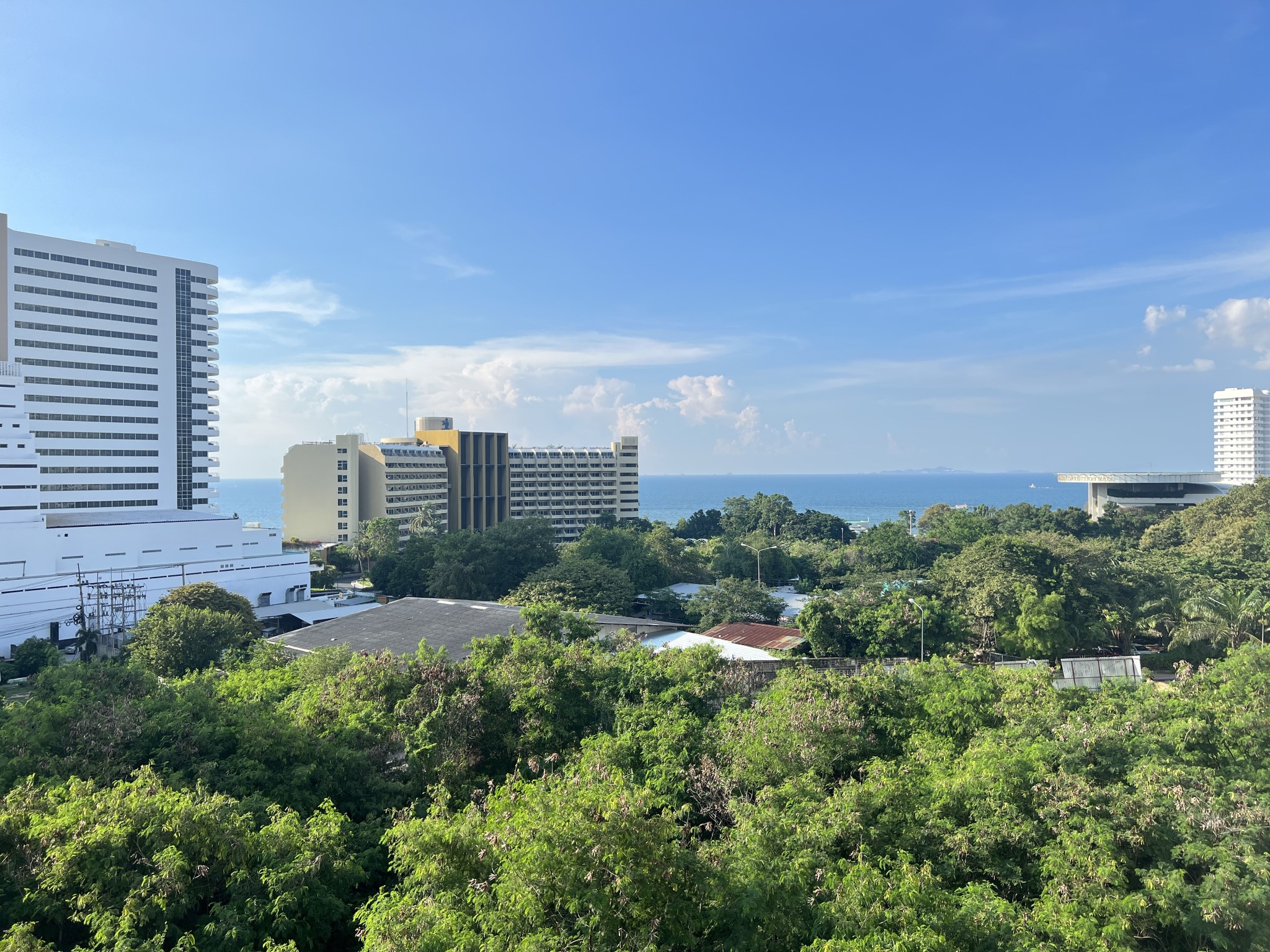Peak Condo/F5 1 BED · 2 BATH · 105 SQ M · 1 BALCONY · CORNER CONDO · SEA VIEW 34