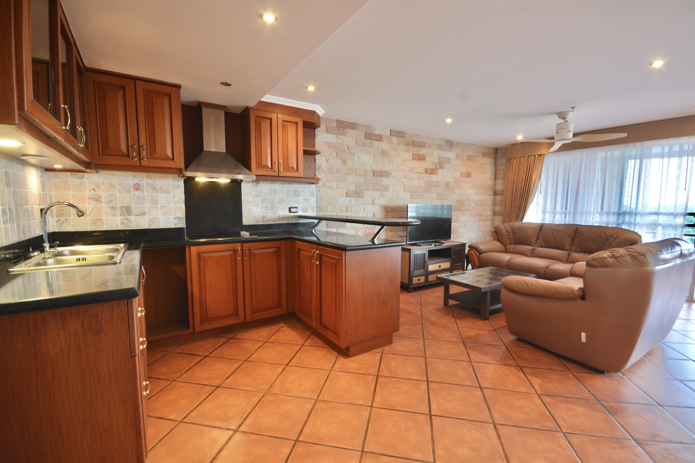 Angket/F7 1 BED · 2 BATH · 108 SQ M · 1 BALCONY · POOL VIEW 8