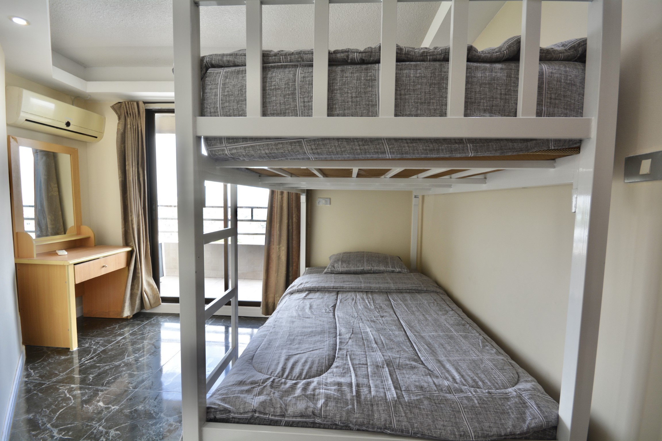 Angket/F10 2 BED · 1 BATH · 73 SQ M · 1 BALCONY · POOL VIEW 24