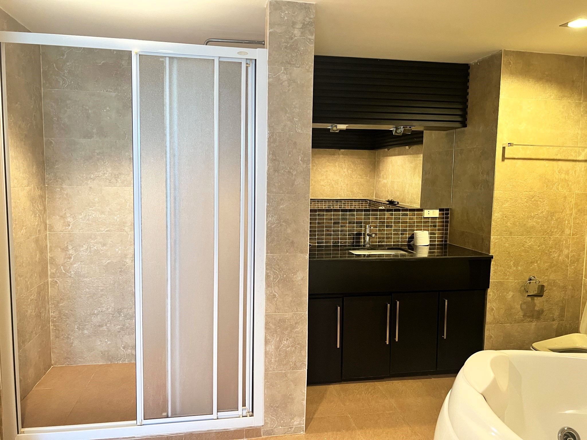 Jomtien Beach Condominium/S1/F6 1 BED · 2 BATH · 68 SQ M · 2 BALCONIES · SEA VIEW · JACUZZI BATH 14