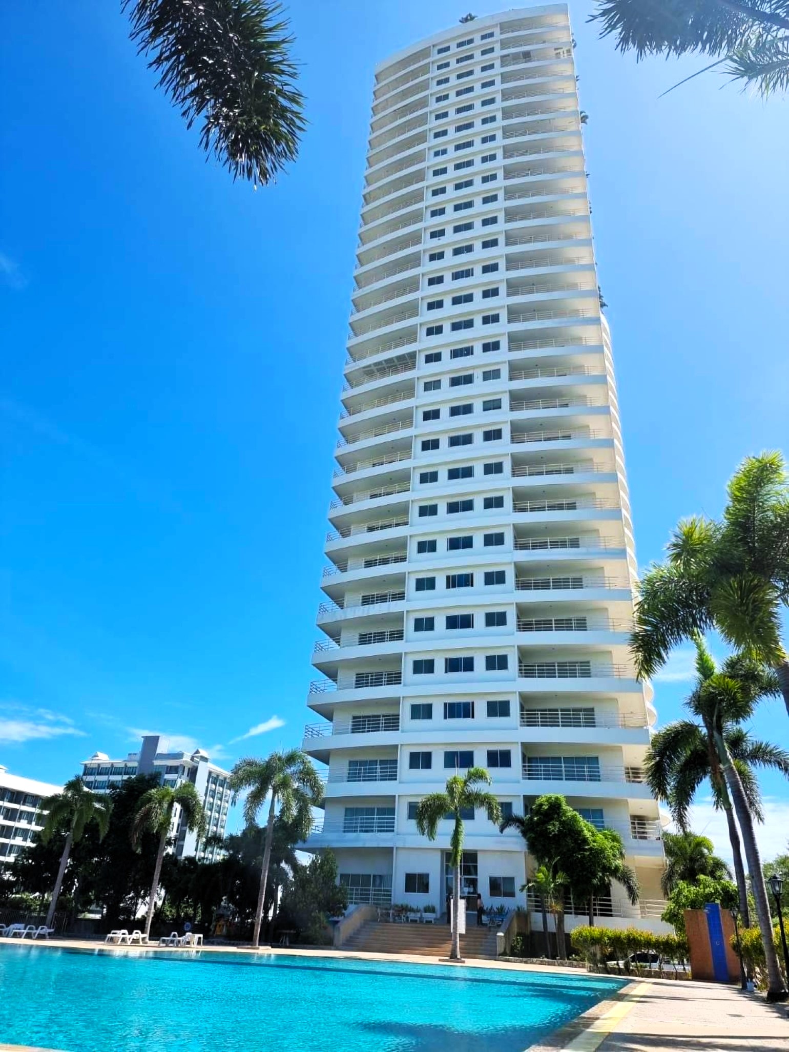 View Talay 8/F25 LARGE LUXURY STUDIO · 1 BATH · 48 SQ M · 1 BALCONY · FANTASTIC SEA VIEW 12