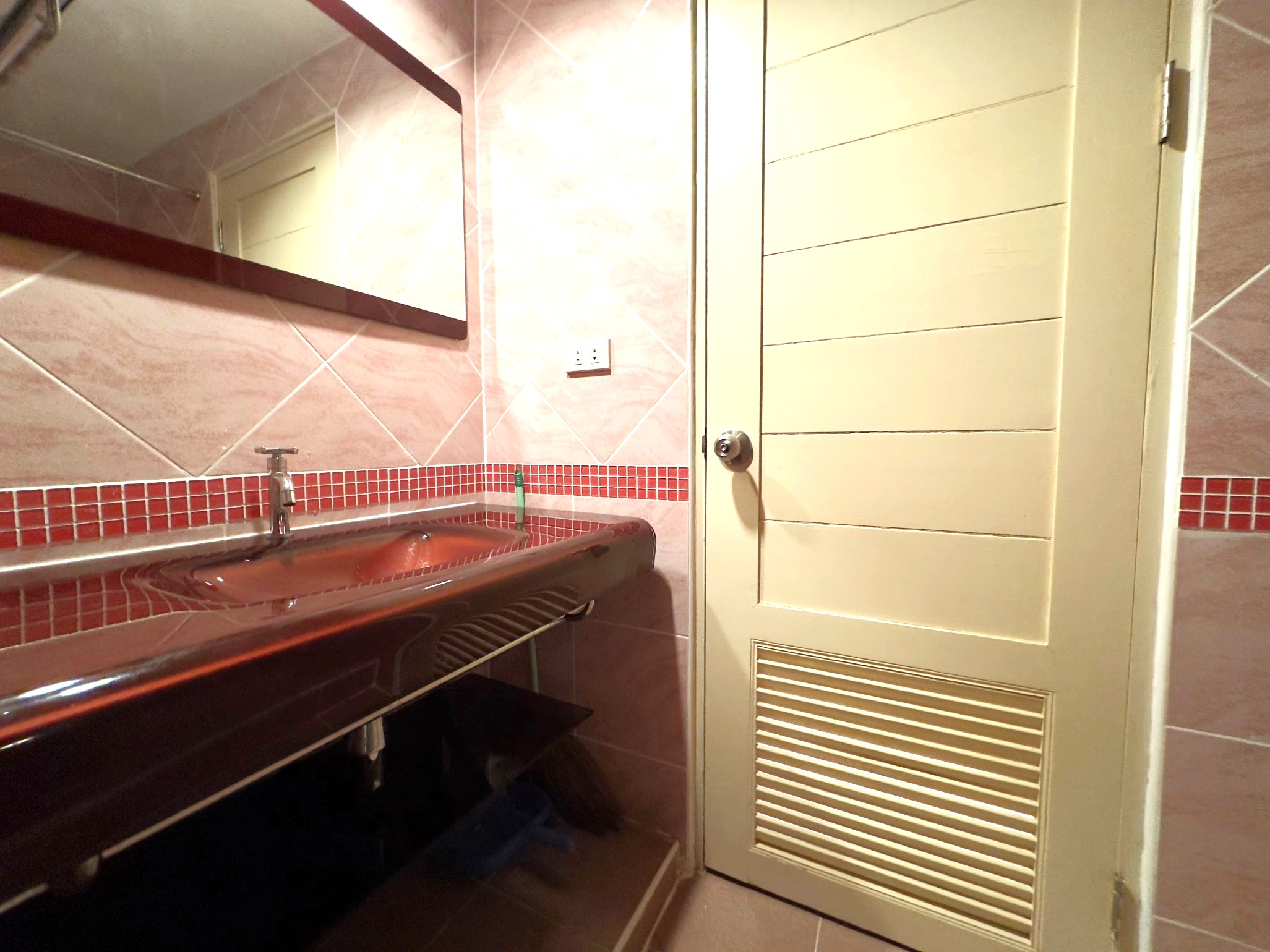 Jomtien Beach Condominium/A3/F4 1 BED · 2 BATH · 60 SQ M · 2 BALCONIES 14