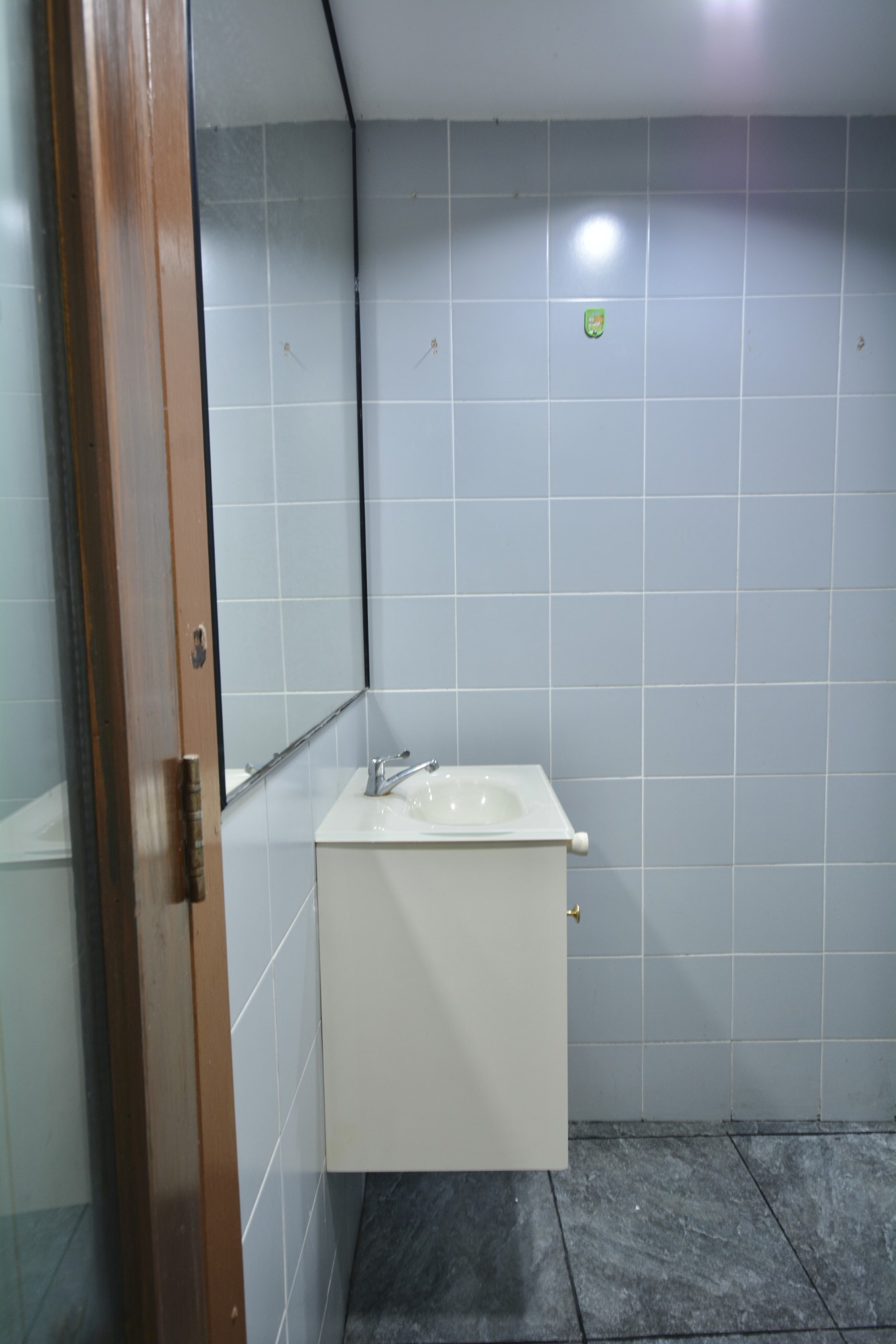 Angket/F10 2 BED · 1 BATH · 73 SQ M · 1 BALCONY · POOL VIEW 13