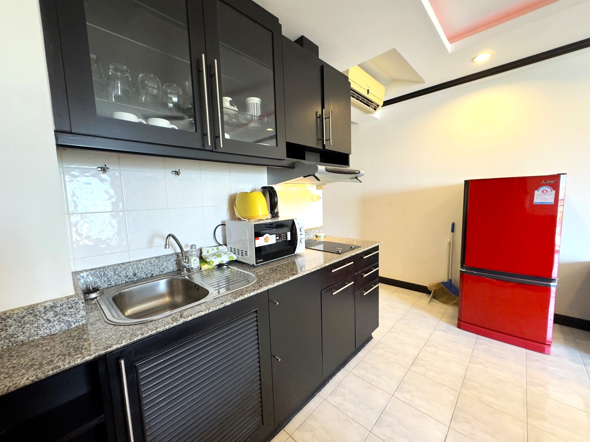 Jomtien Beach Condominium/A1/F4 1 BED · 2 BATH · 60 SQ M · 2 BALCONIES · POOL VIEW 4