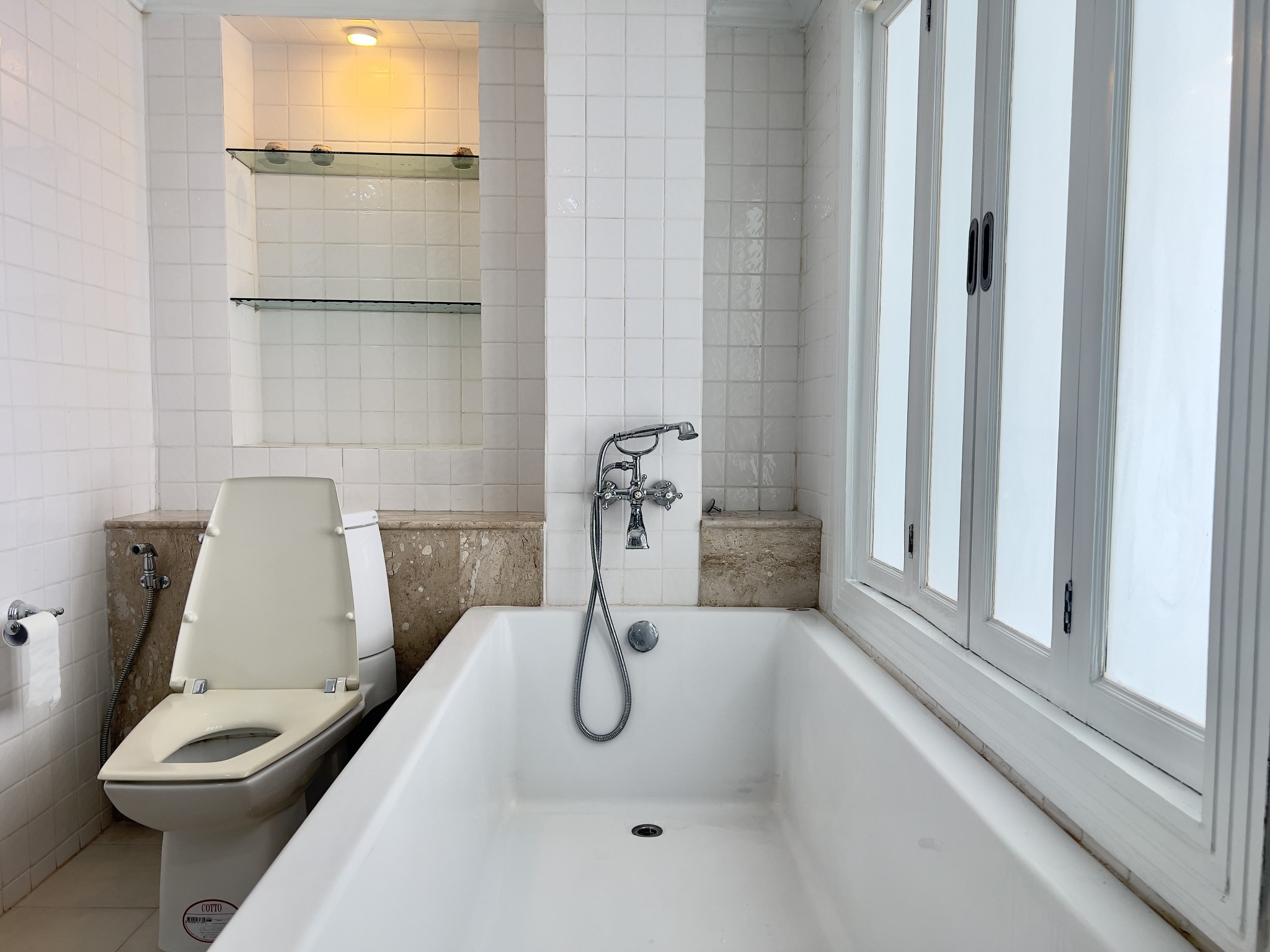 Peak Condo/F5 1 BED · 2 BATH · 105 SQ M · 1 BALCONY · CORNER CONDO · SEA VIEW 15