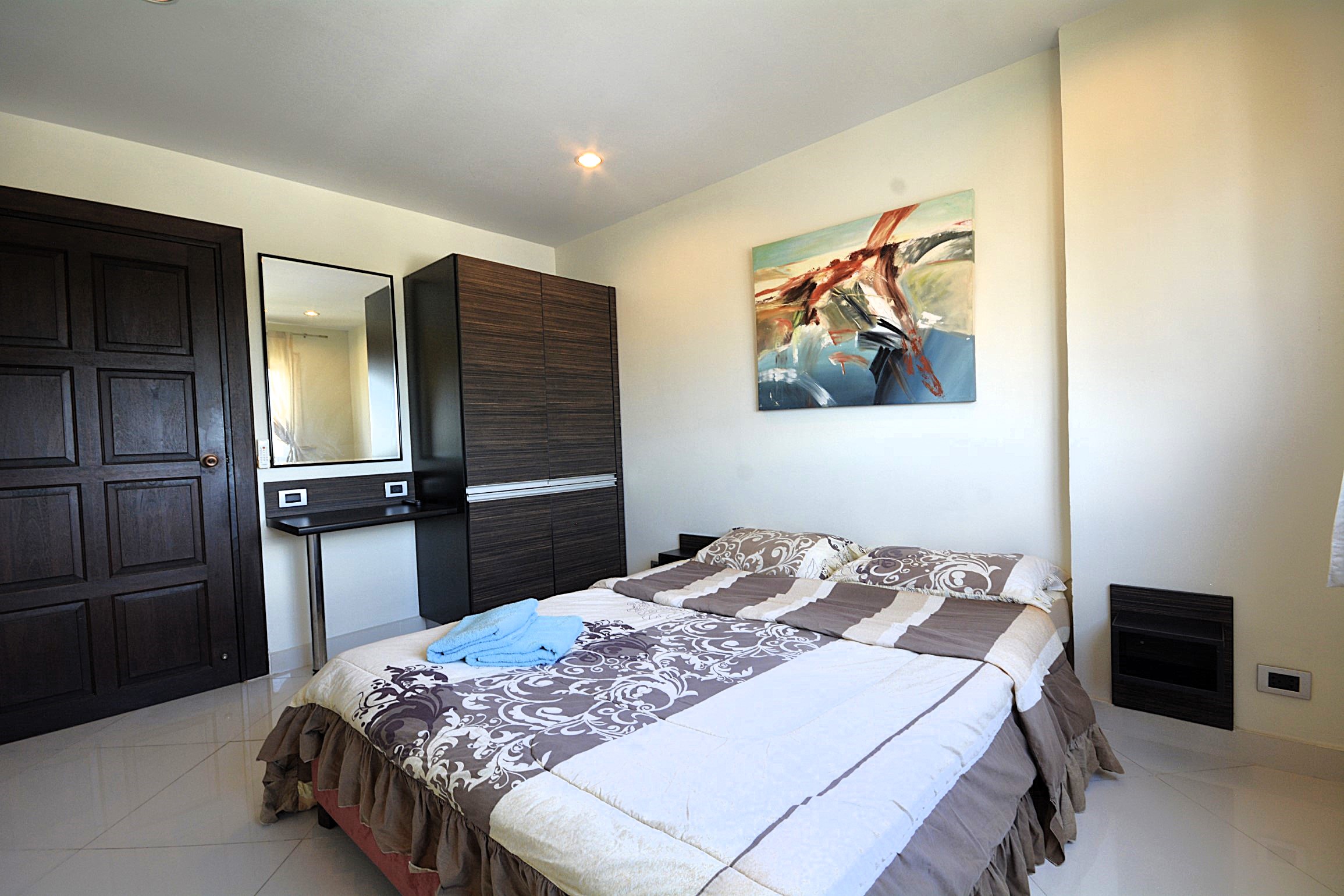 Park Lane/F6 2 BED · 2 BATH · 74 SQ M · 2 BALCONIES 15