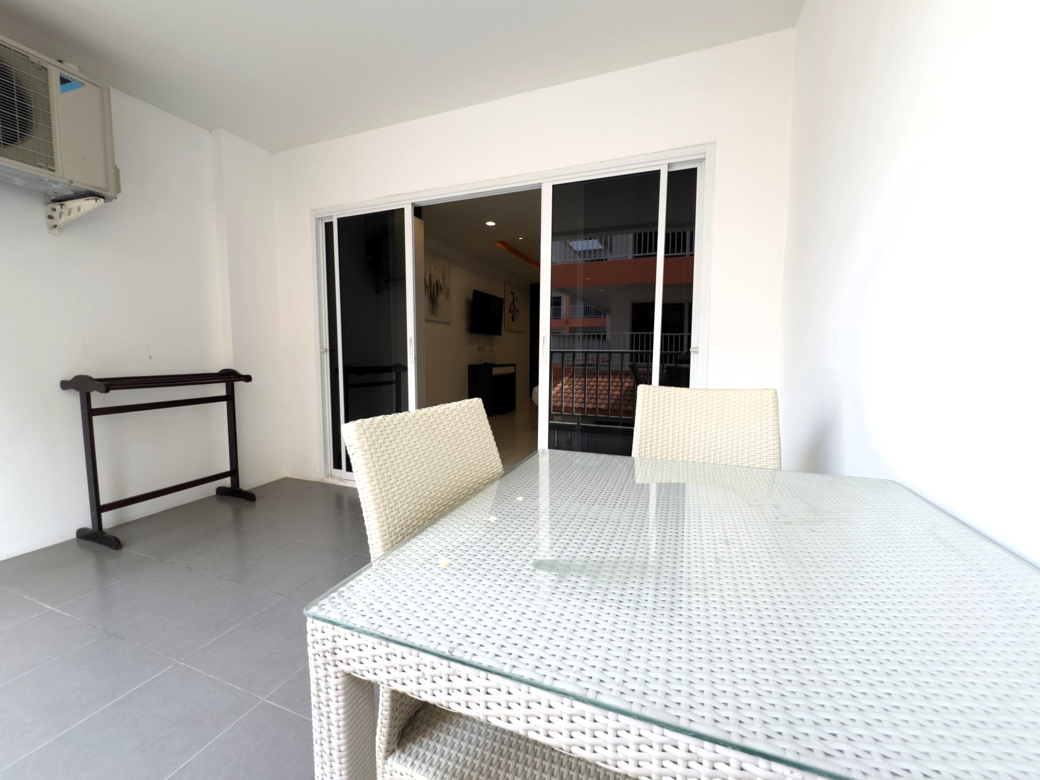 NORDIC Suites 3/F2 STUDIO · 1 BATH · 42 SQ M · 1 BALCONY · POOL VIEW 18