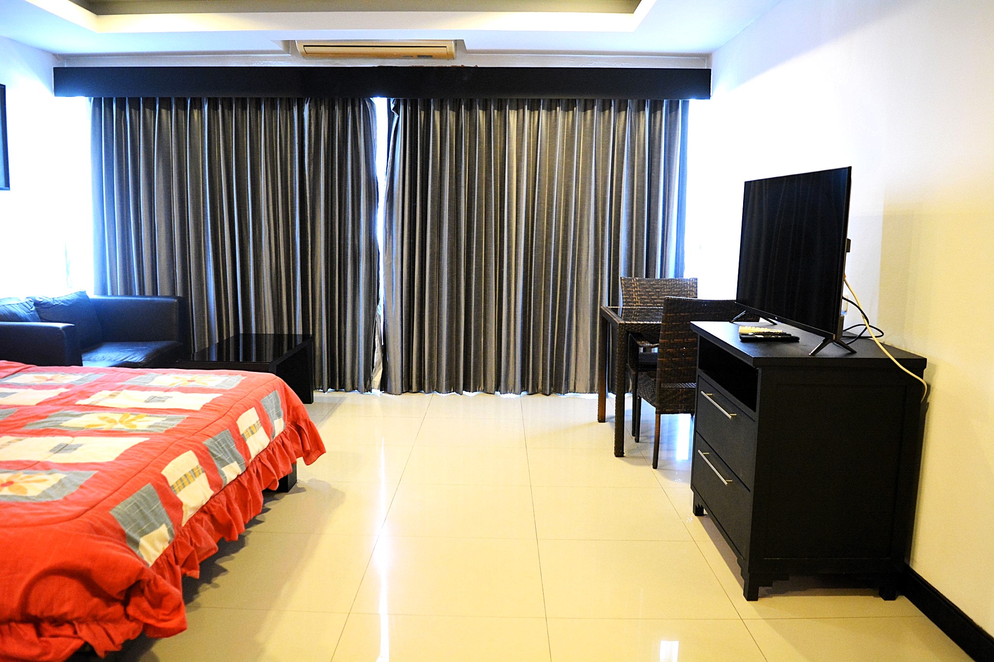 TW Platinum Suites/F6 LARGE STUDIO · 1 BATH · 49 SQ M · 1 BALCONY 11