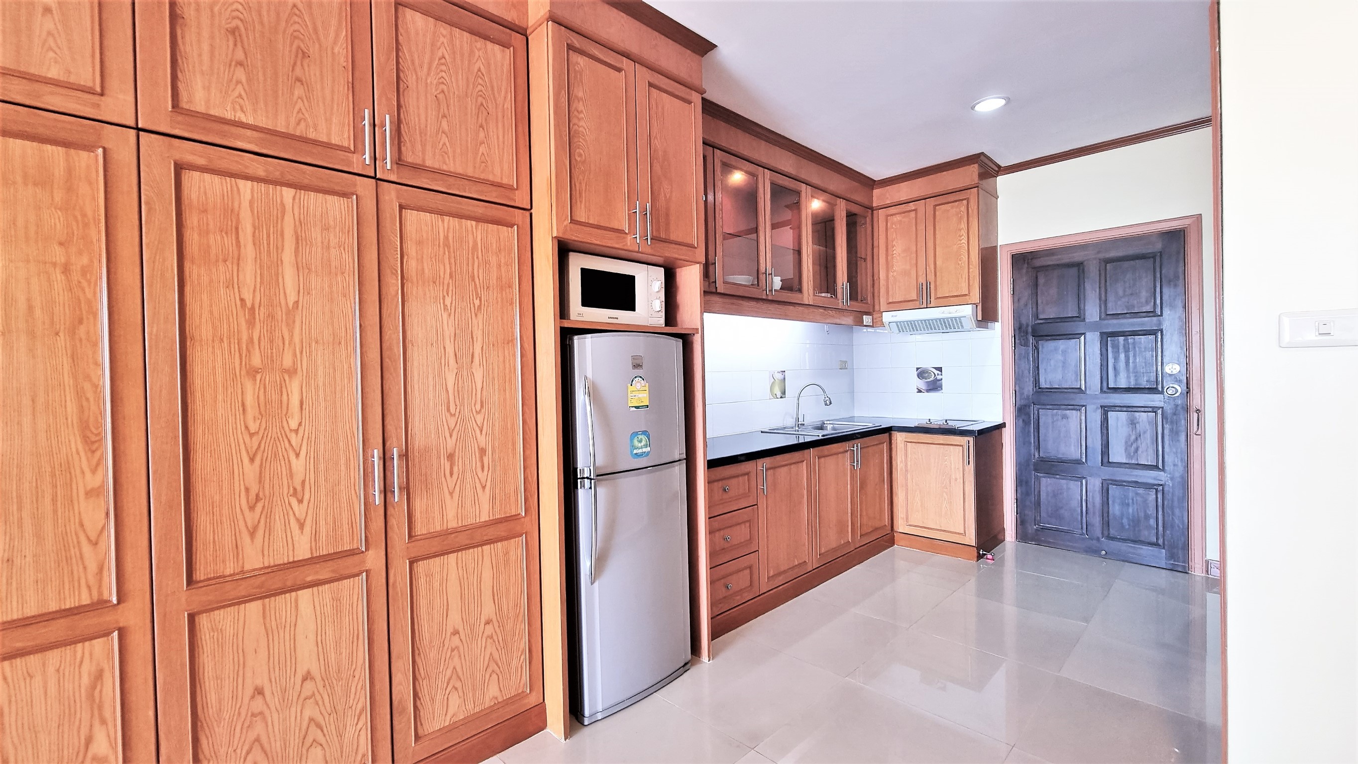 View Talay 6/F24 LARGE STUDIO · 1 BATH · 48 SQ M · 1 LARGE BALCONY · FANTASTIC SEA VIEW 4