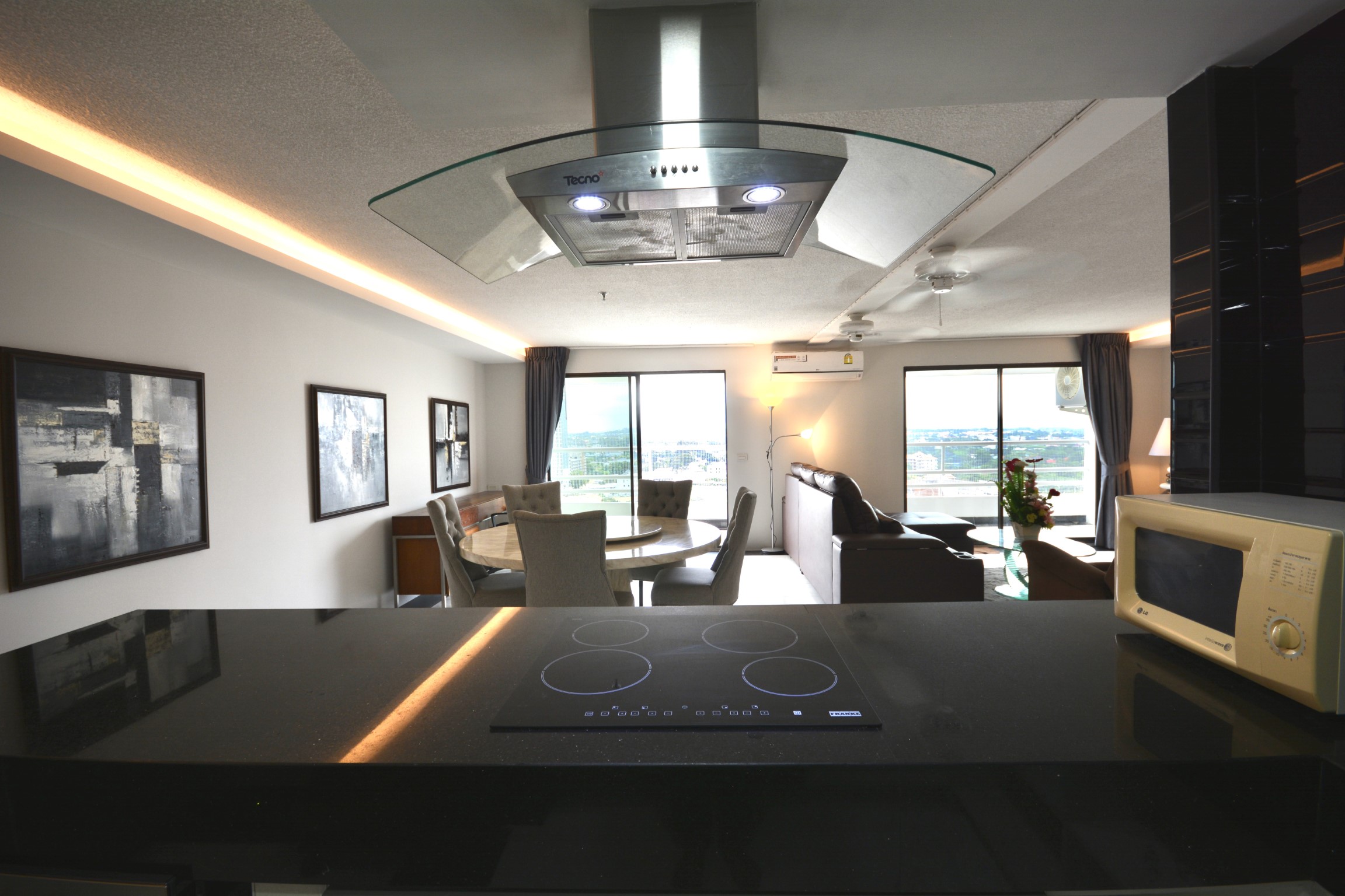 Angket/F17 1 BED · 2 BATH · 108 SQ M · 1 BALCONY · SEA & CITY VIEWS 13