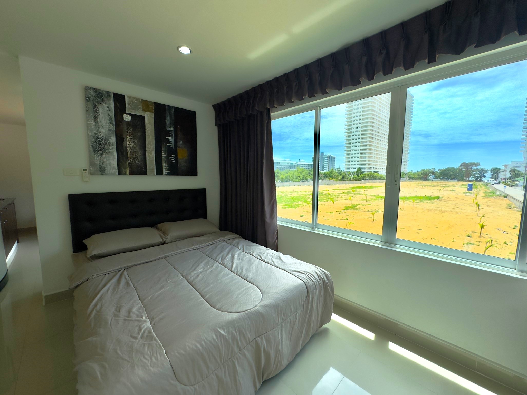 Beach Mountain 6/F2 STUDIO · 1 BATH · 31 SQ M · 1 BALCONY 18