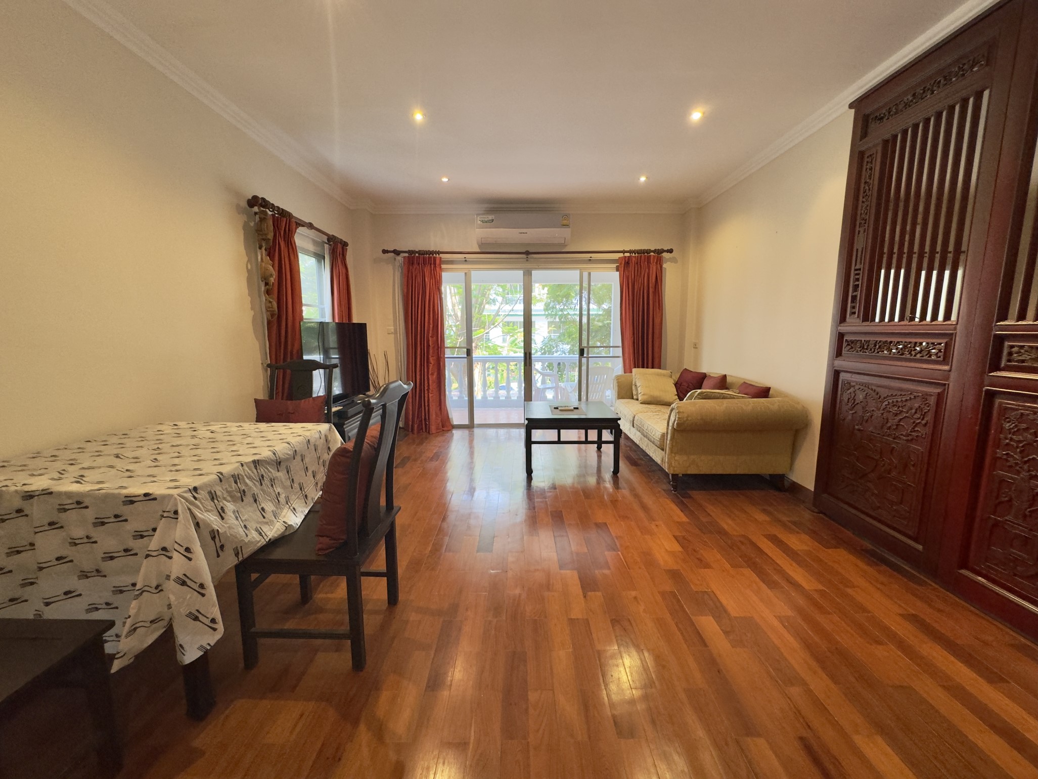 Baan Suan Lalana/SB/F2 2 BED · 1 BATH · CORNER CONDO · 100 SQ M · 2 BALCONIES 2