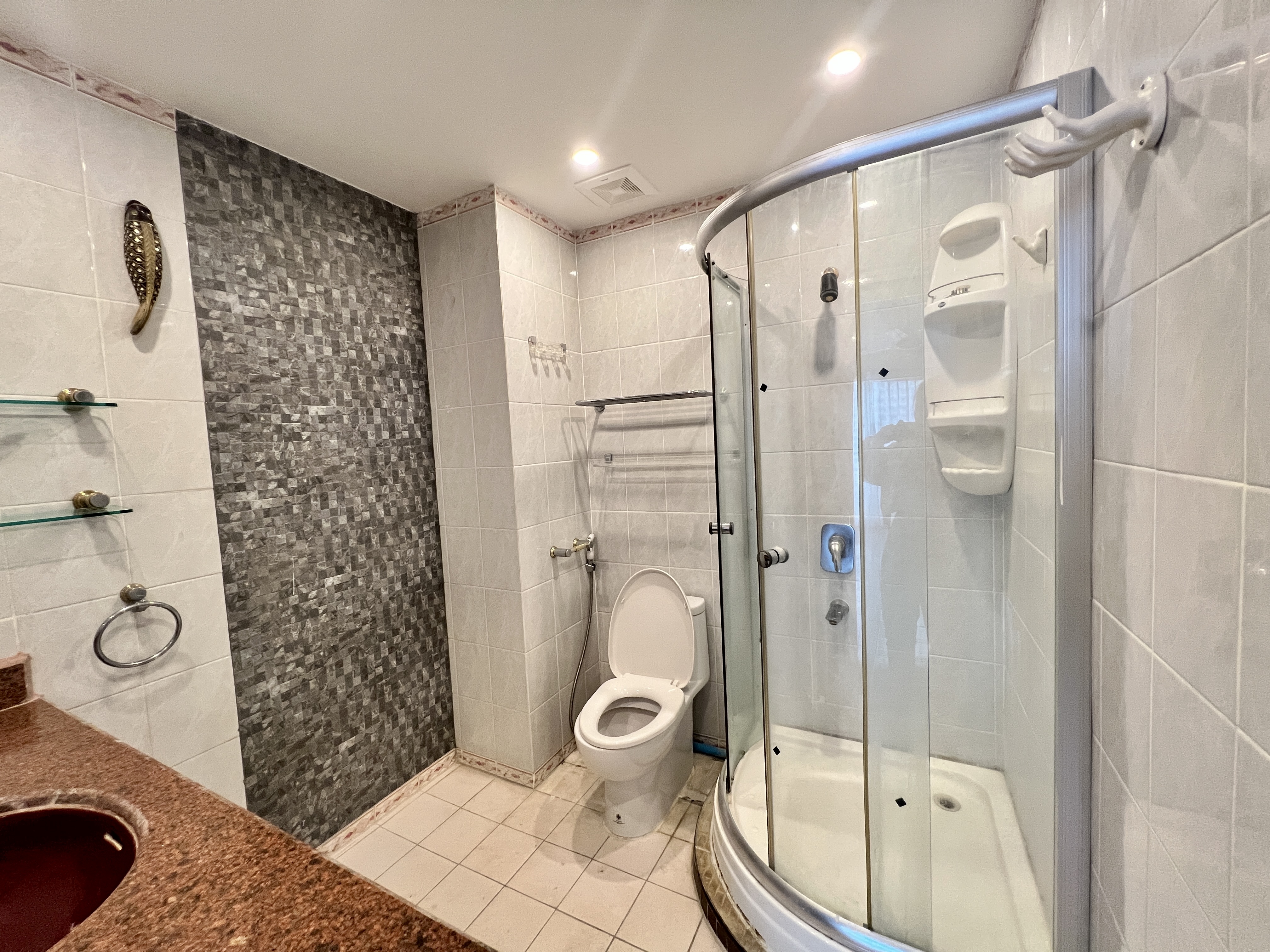 View Talay 1/F8 1 BEDROOM · 2 BATH · 95 SQ M · 2 BALCONIES · SEA & CITY VIEWS 22