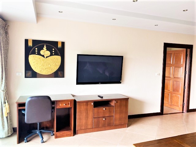 The Residence/F5 1 BED · 2 BATH · 81 SQ M · 1 BALCONY 13