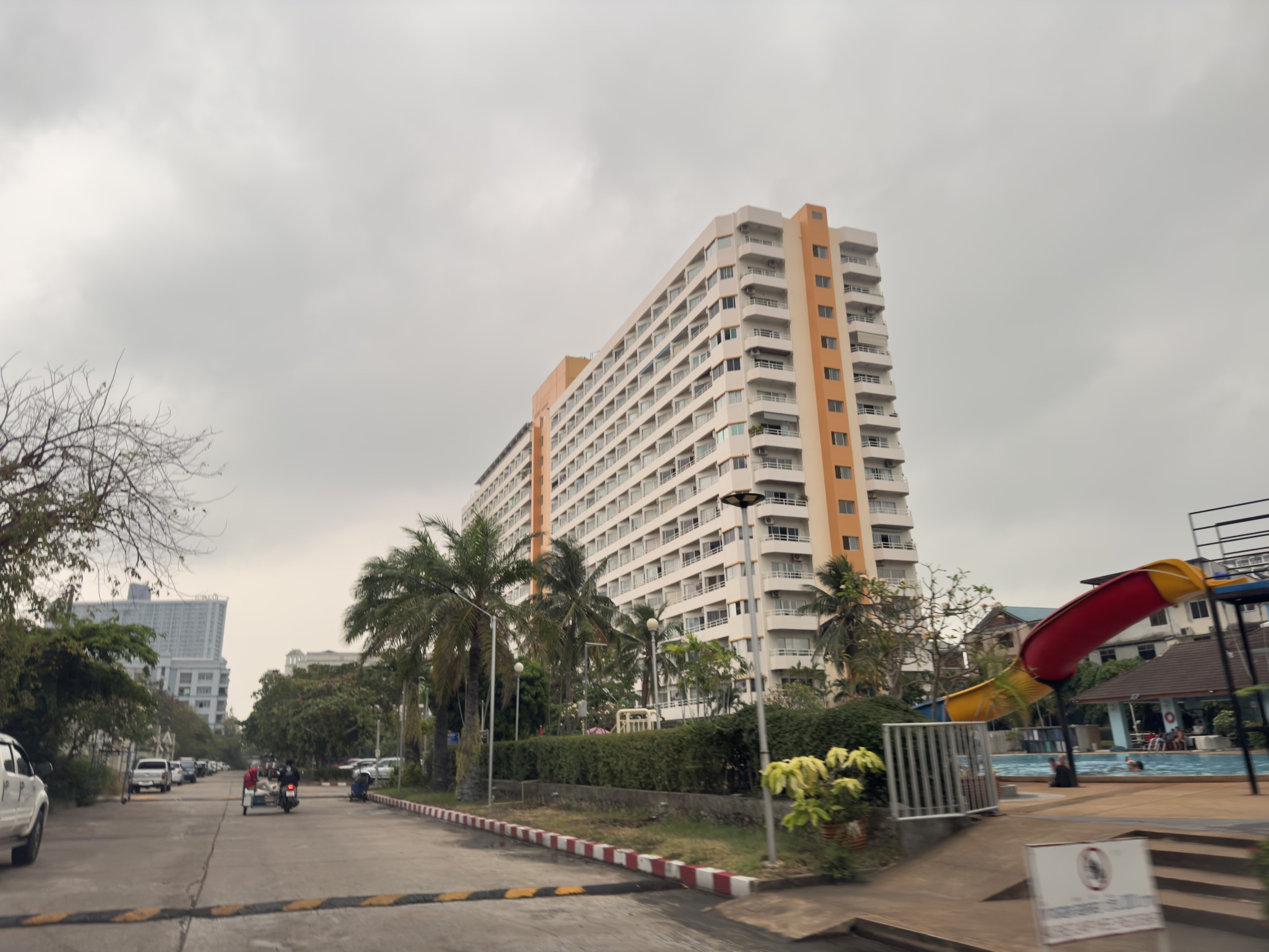 View Talay 1//F2 LARGE STUDIO · 1 BATH · 37 SQ M · 1 BALCONY 12